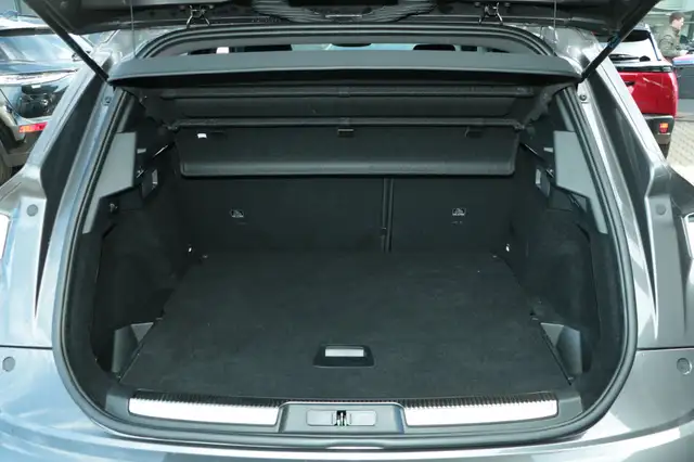 DS Automobiles DS 7 Crossback view 5