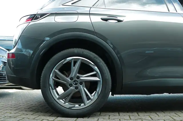 DS Automobiles DS 7 Crossback view 6