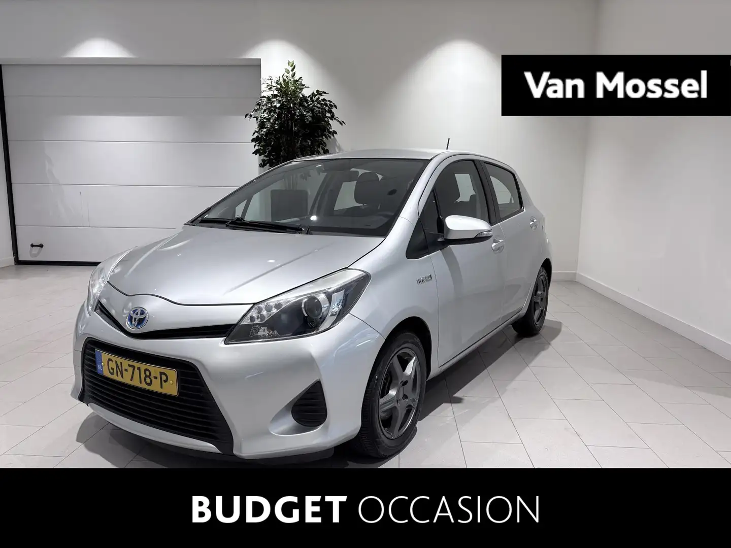 Toyota Yaris 1.5 Full Hybrid Aspiration Gris - 1