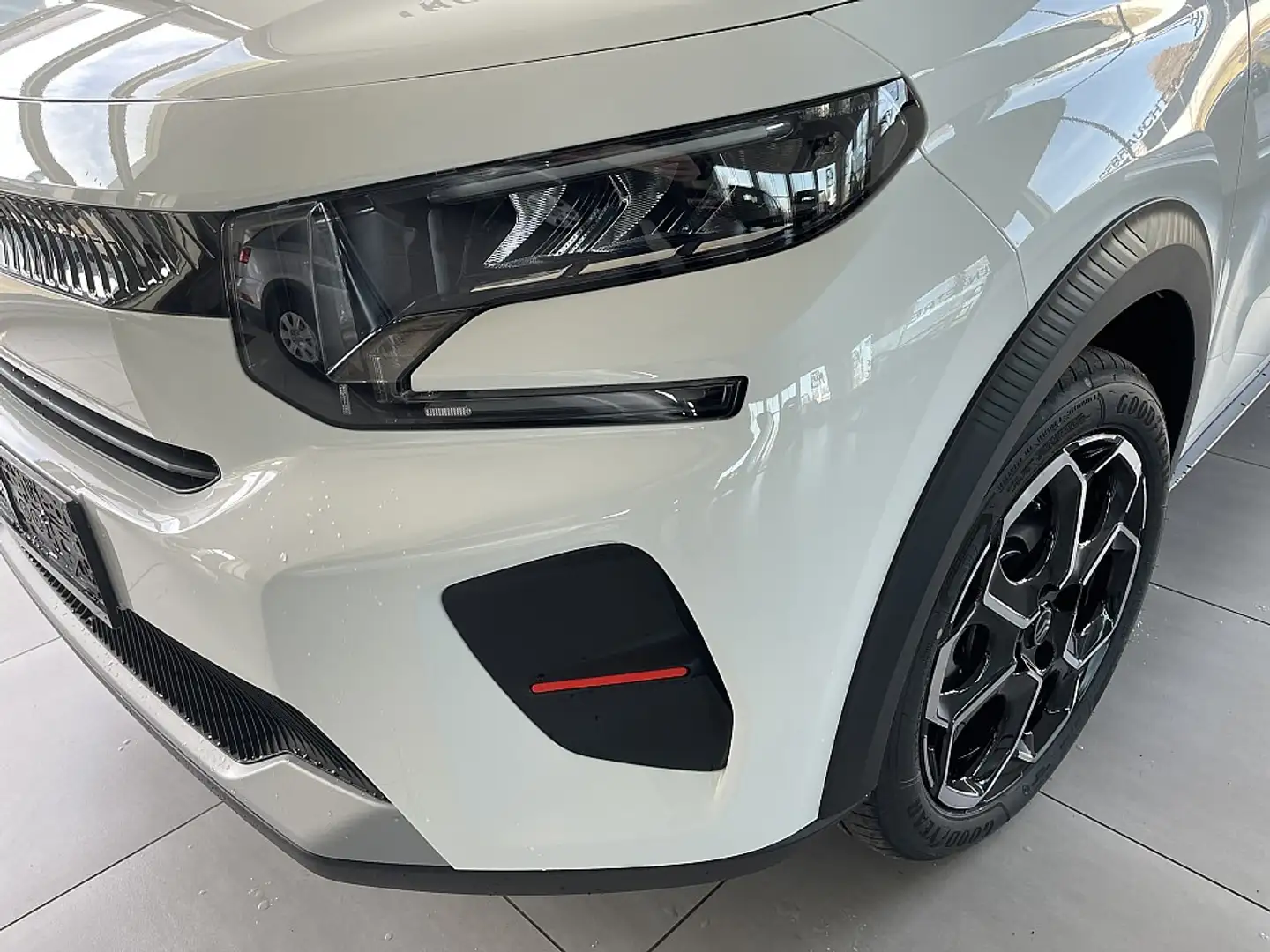 Citroen C3 PureTech 100 S&S 6-Gang-Manuell Max Weiß - 2