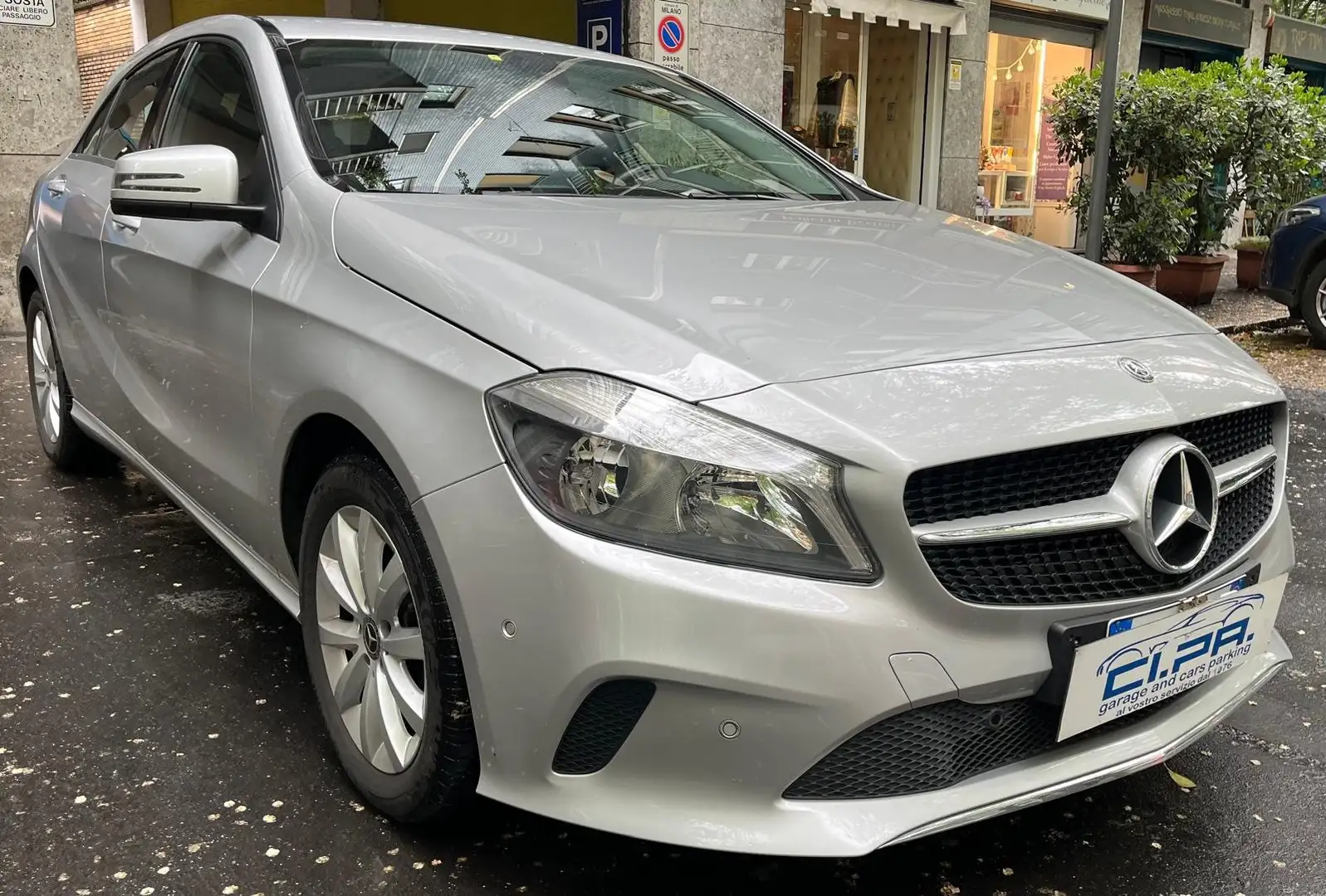 Mercedes-Benz A 180 Executive pacchetto SPORT Gris - 1