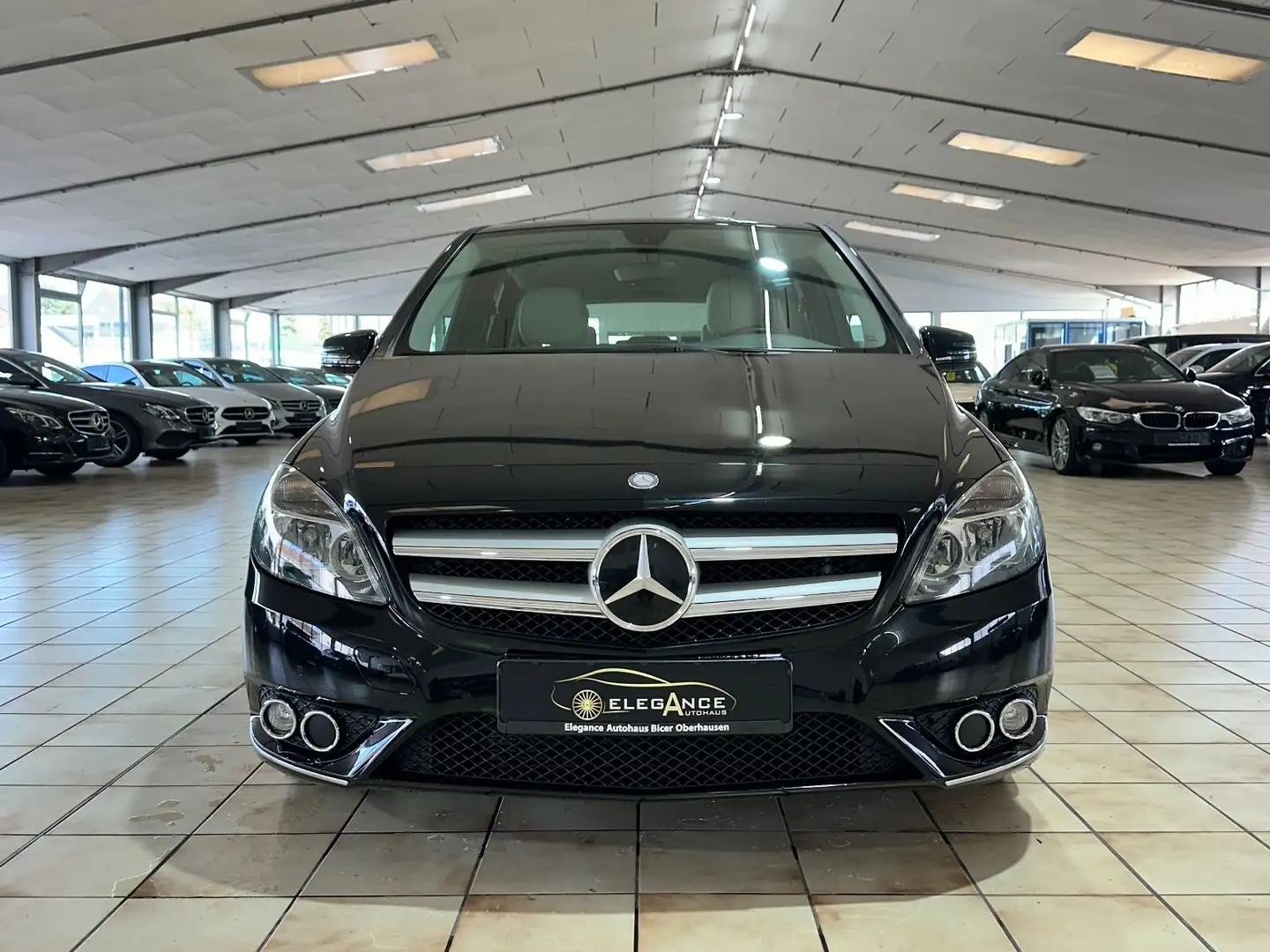 Mercedes-Benz B 200 *SPORT-PAKET*PDC*SHZ*KLIMA*AMBIENTE Noir - 2