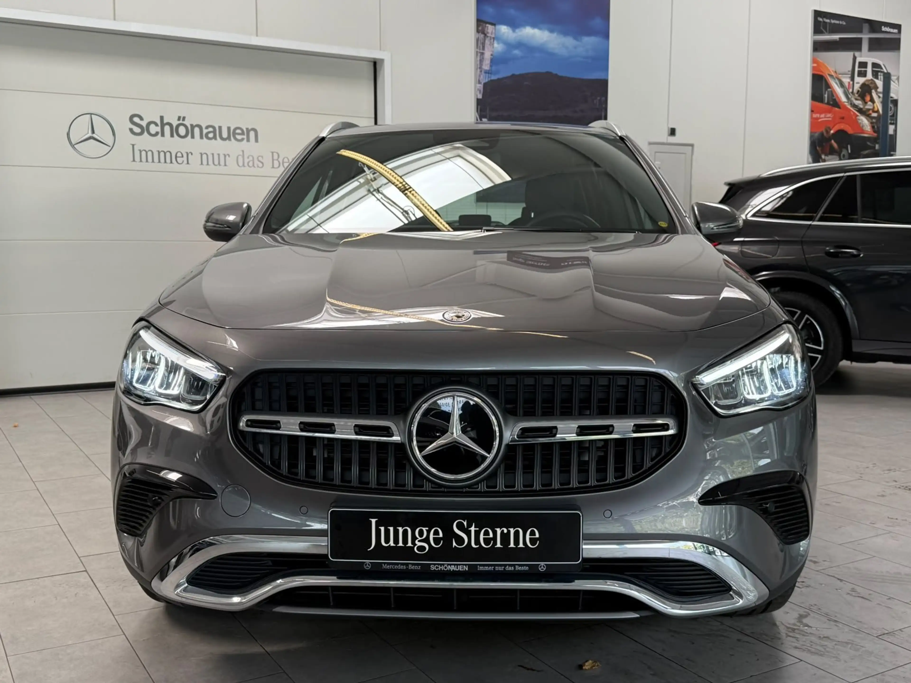 Mercedes-Benz GLA 200 Progressive MEMORY+KEYLESS+LED+KAMERA — photo 2