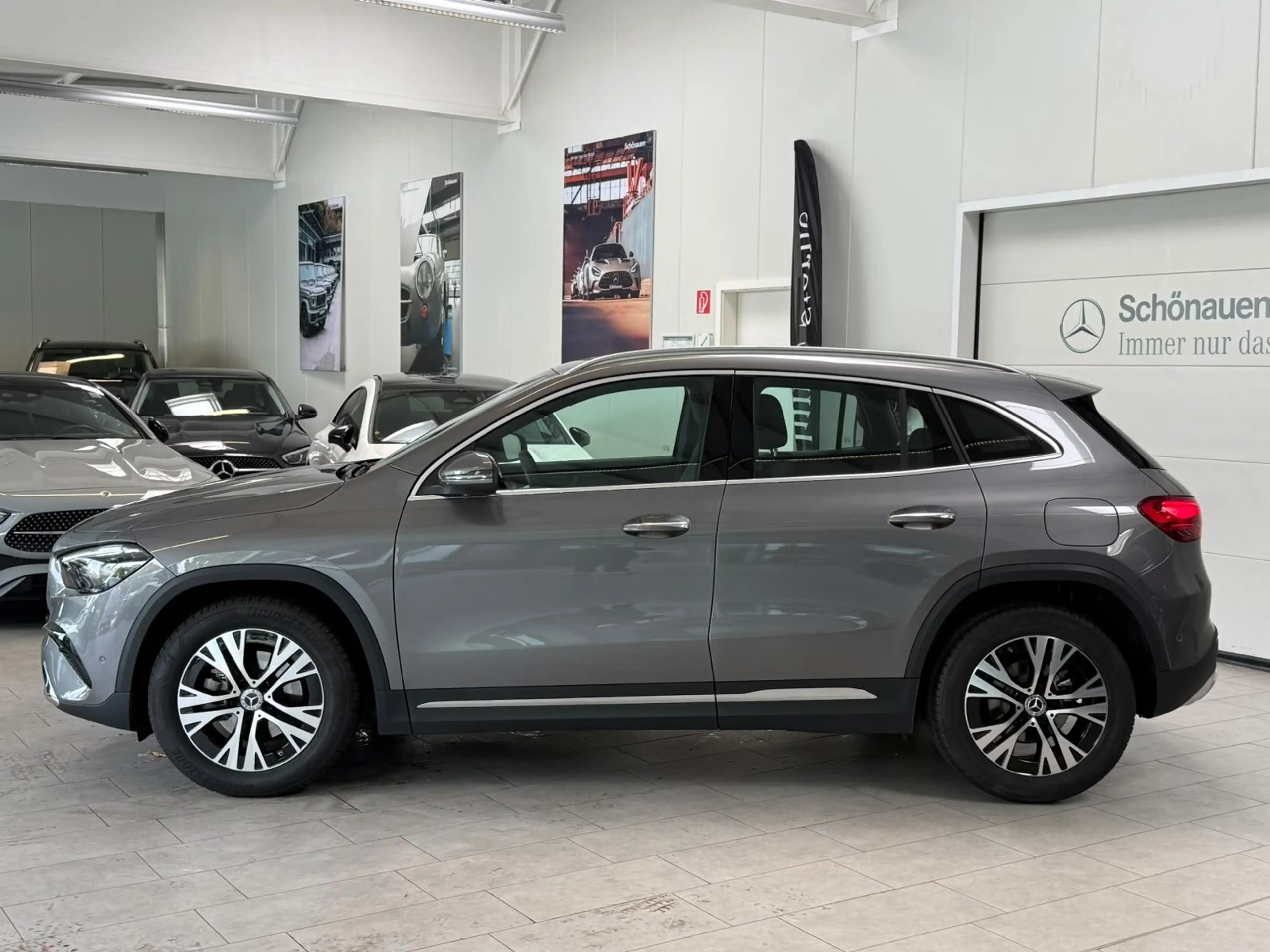 Mercedes-Benz GLA 200 Progressive MEMORY+KEYLESS+LED+KAMERA — photo 3