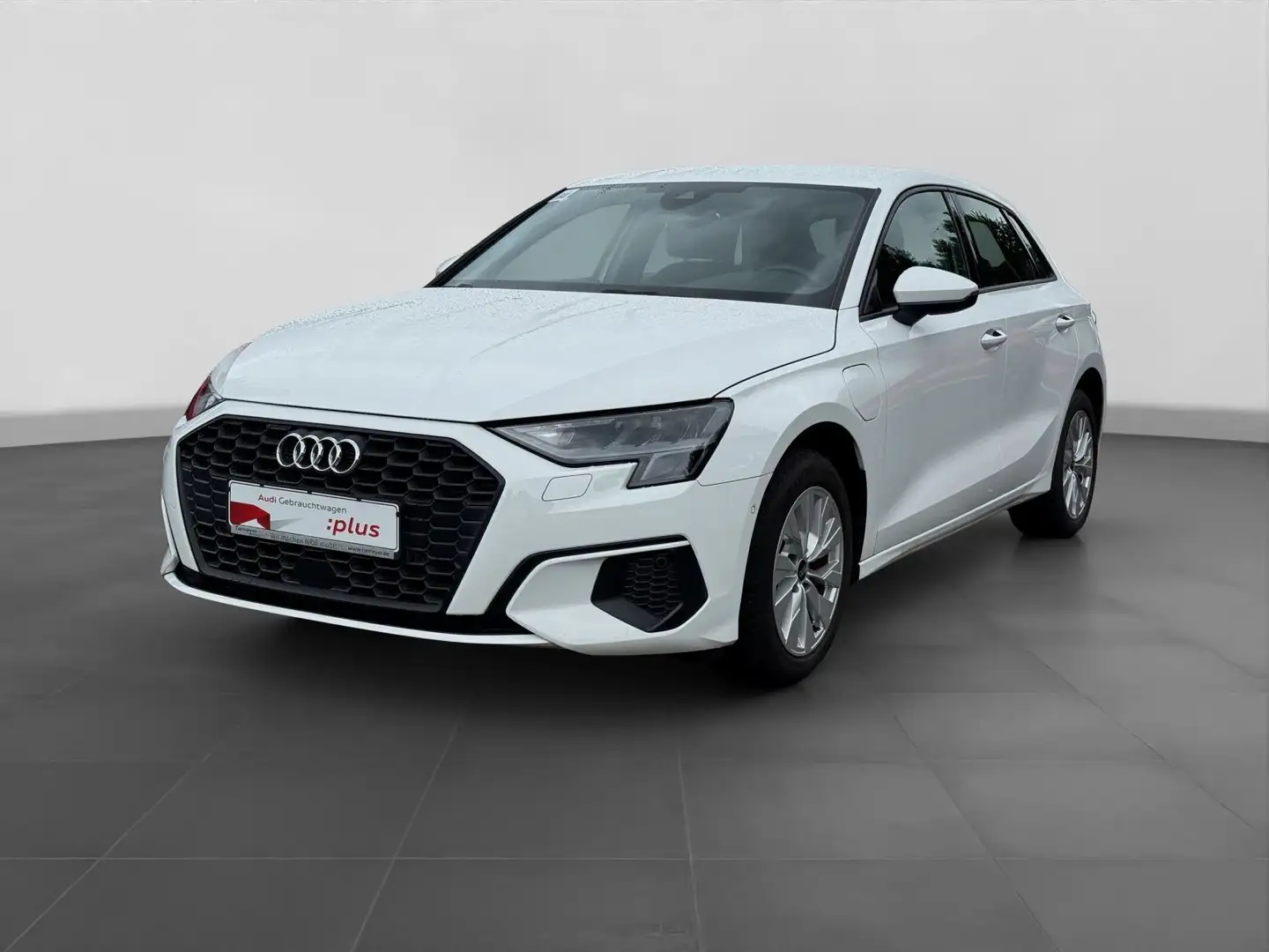 Audi A3 40 TFSIe LED PDC NAVI+ VIRTUAL Weiß - 2