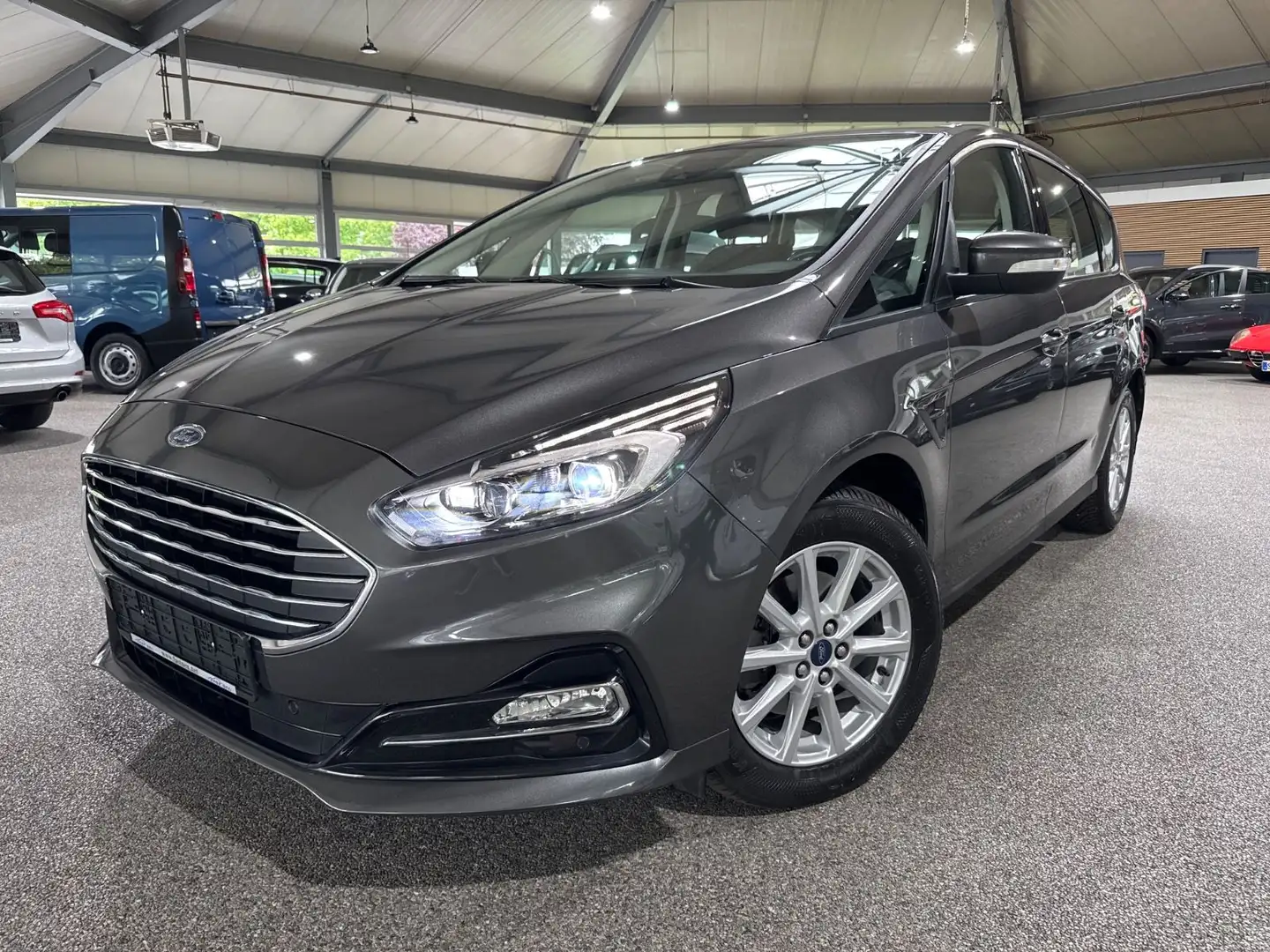 Ford S-Max S-MAX 2.0Eco Aut.AHK ACC LED Navi RfK Grau - 1