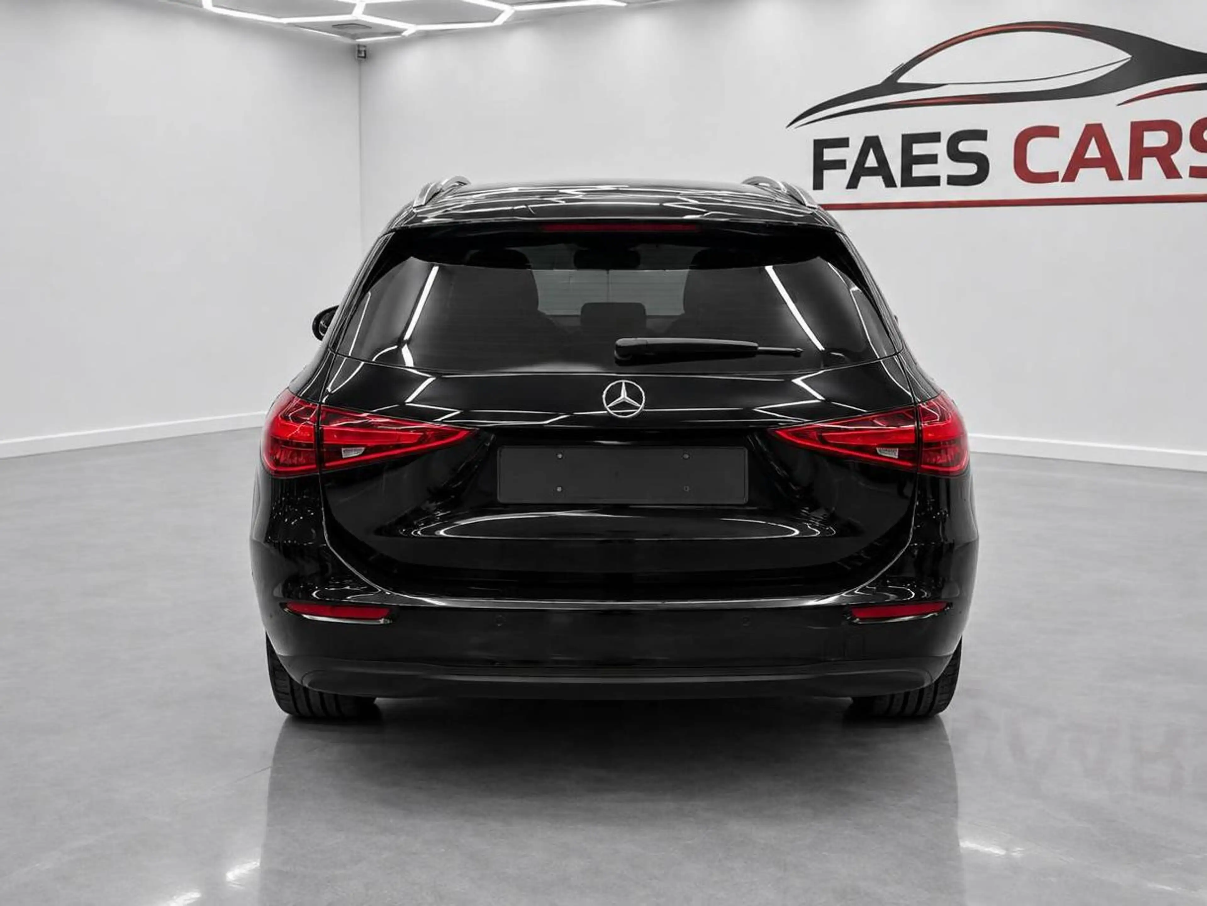 Mercedes-Benz C 300 C Break 300 e PHEV luxury line(230 kW) AMG Line — photo 3
