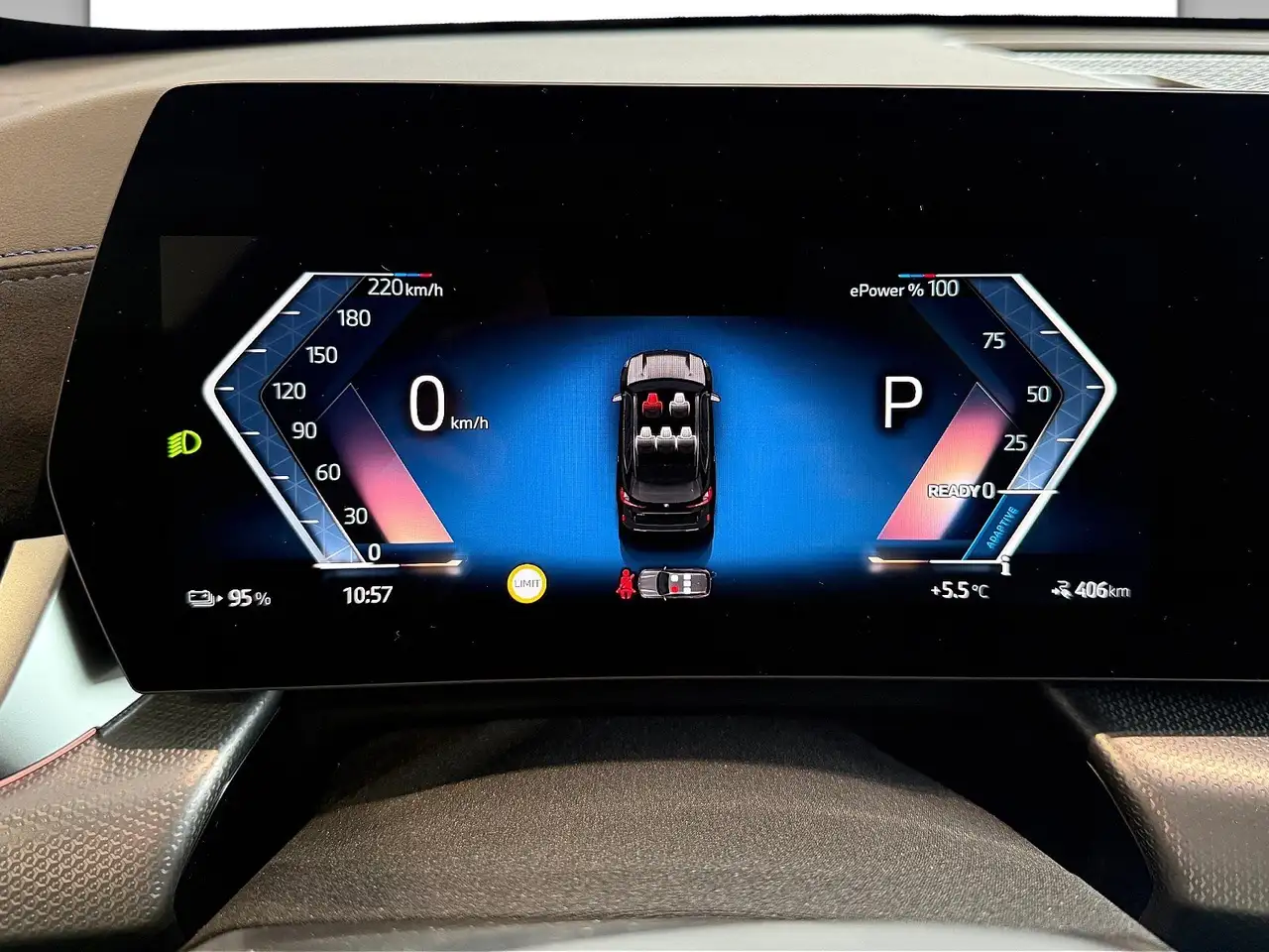 BMW iX1 eDrive20 M Sportpaket | Premiumpaket | AHK 9