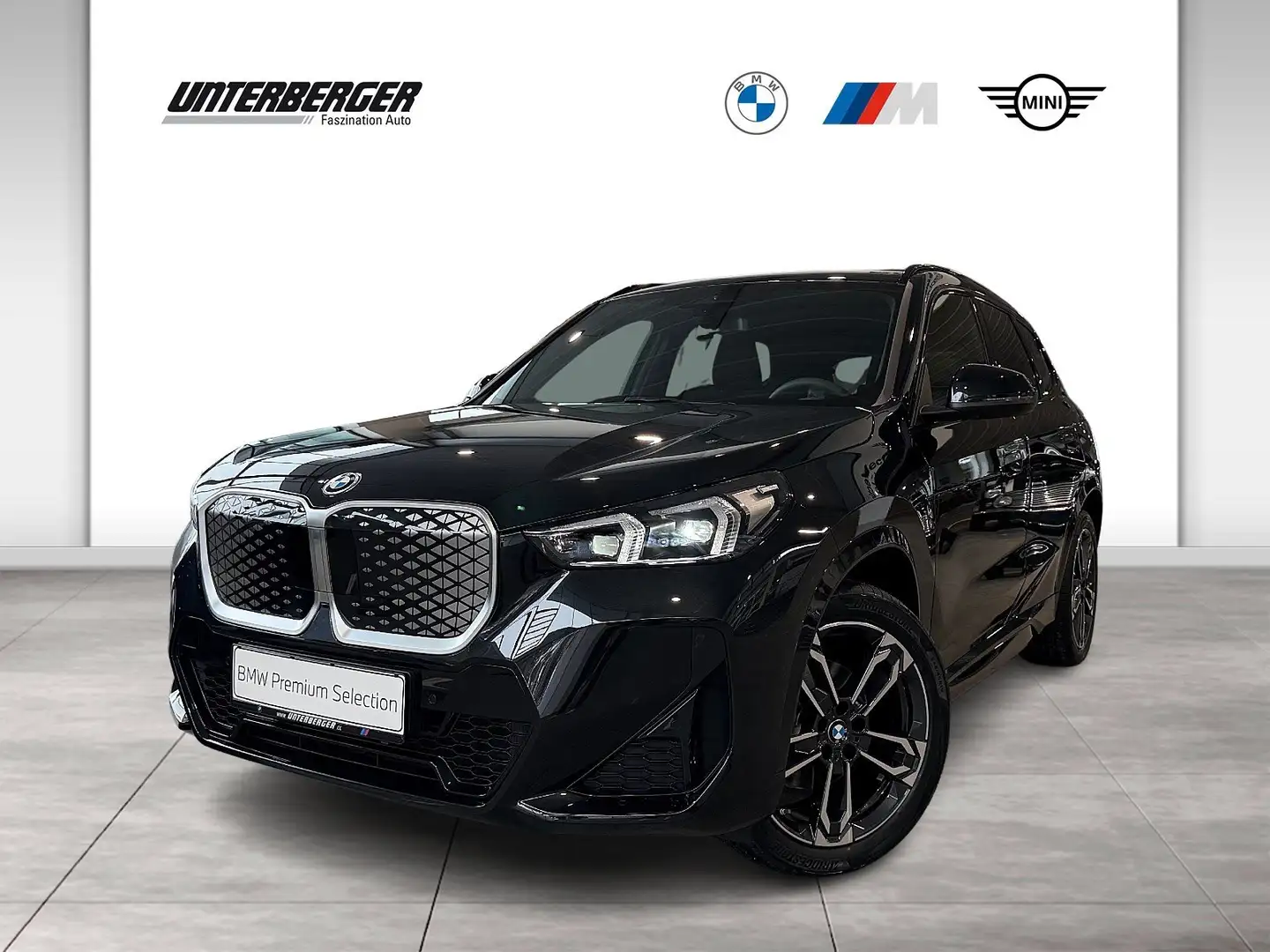 BMW iX1 eDrive20 M Sportpaket | Premiumpaket | AHK Schwarz - 1