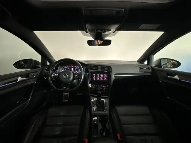 Volkswagen Golf view 29