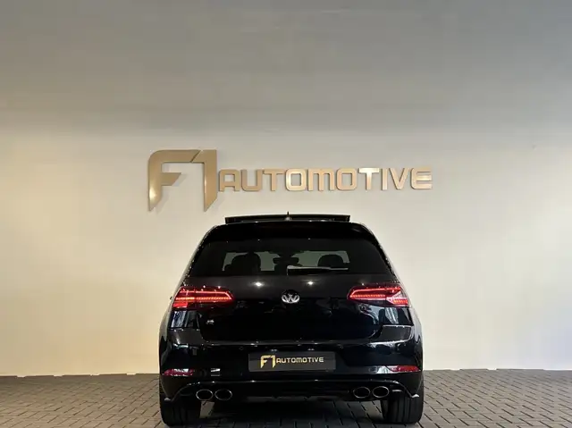 Volkswagen Golf view 12