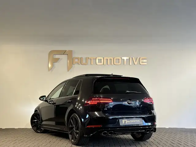 Volkswagen Golf view 13