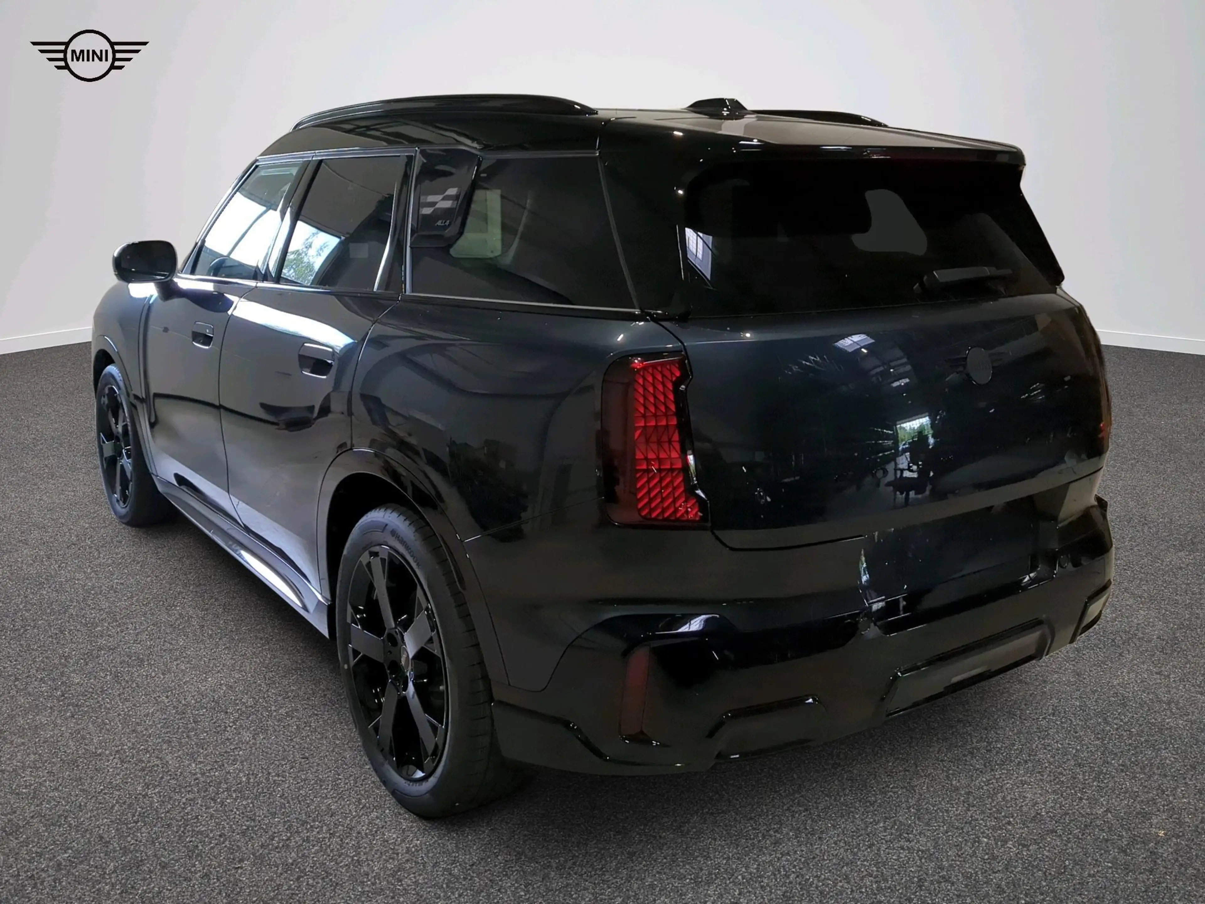 MINI Countryman S All4 John Cooper Works Trim — photo 4
