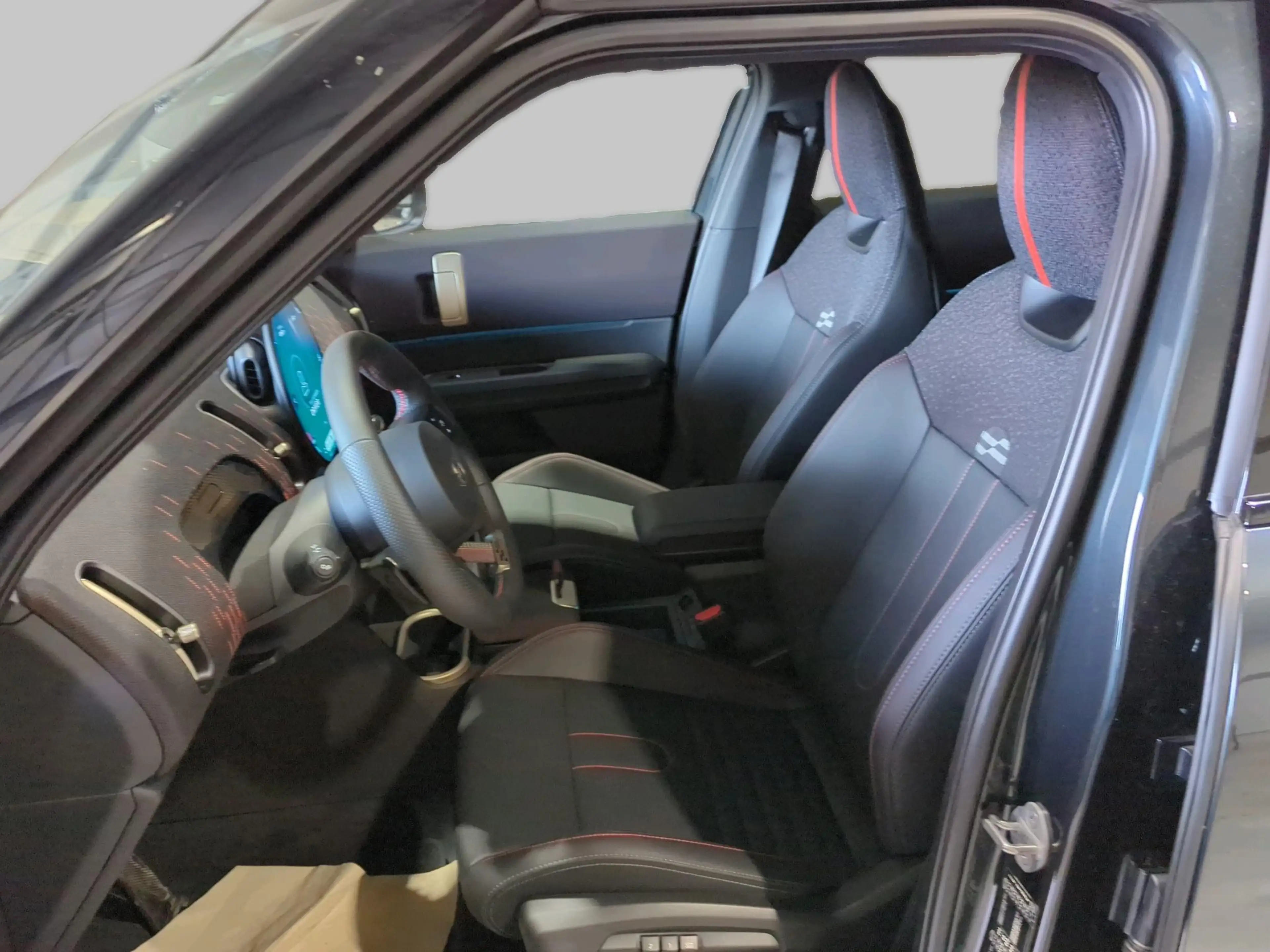 MINI Countryman S All4 John Cooper Works Trim — photo 17