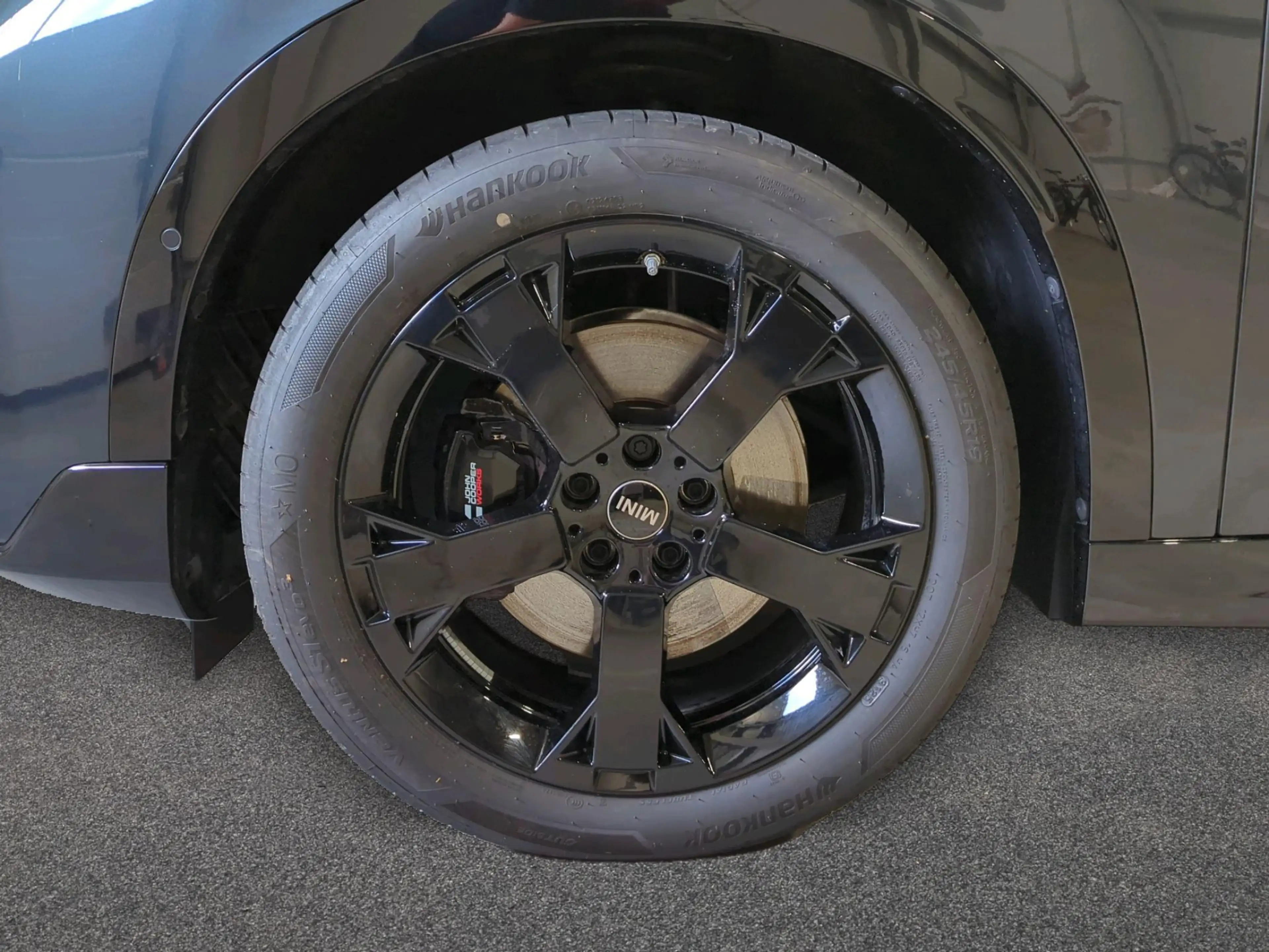 MINI Countryman S All4 John Cooper Works Trim — photo 10