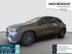 Mercedes-Benz GLA 180 AMG*Night*DISTRONIC*KeyL*PDC*RFK*ParkAss