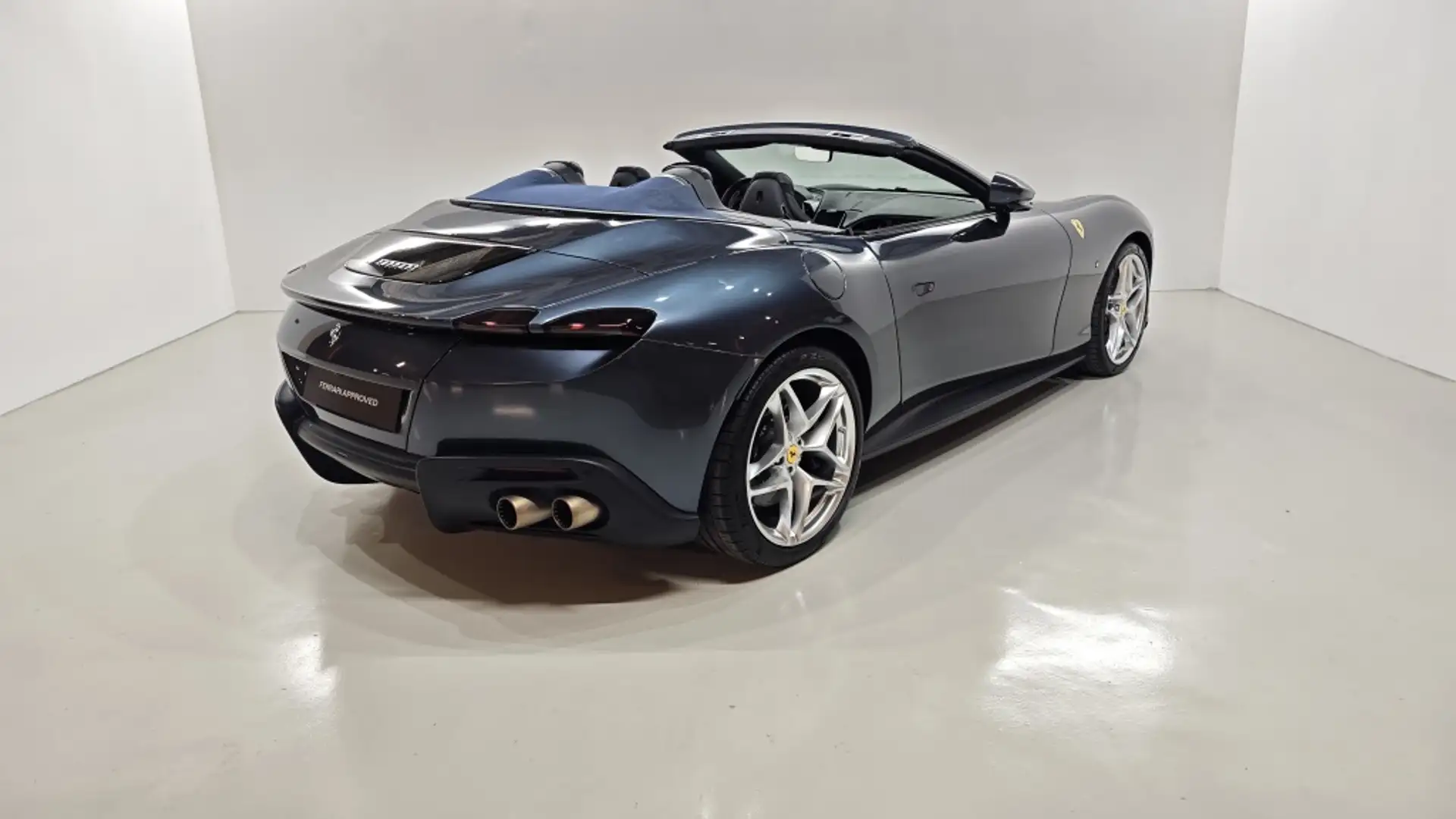 Ferrari Roma Spider Bleu - 2