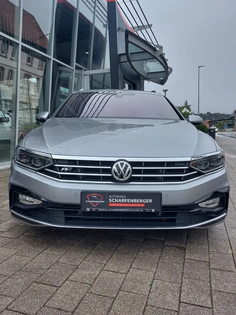 Volkswagen Passat Variant Passat+Highline+R-Line+8FACH+V.HISTORIE+ACC+PANO Silber - 2