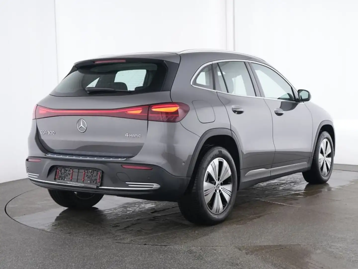 Mercedes-Benz EQA 300 4M Progressive Advanced AHK Winter-Paket Grau - 2