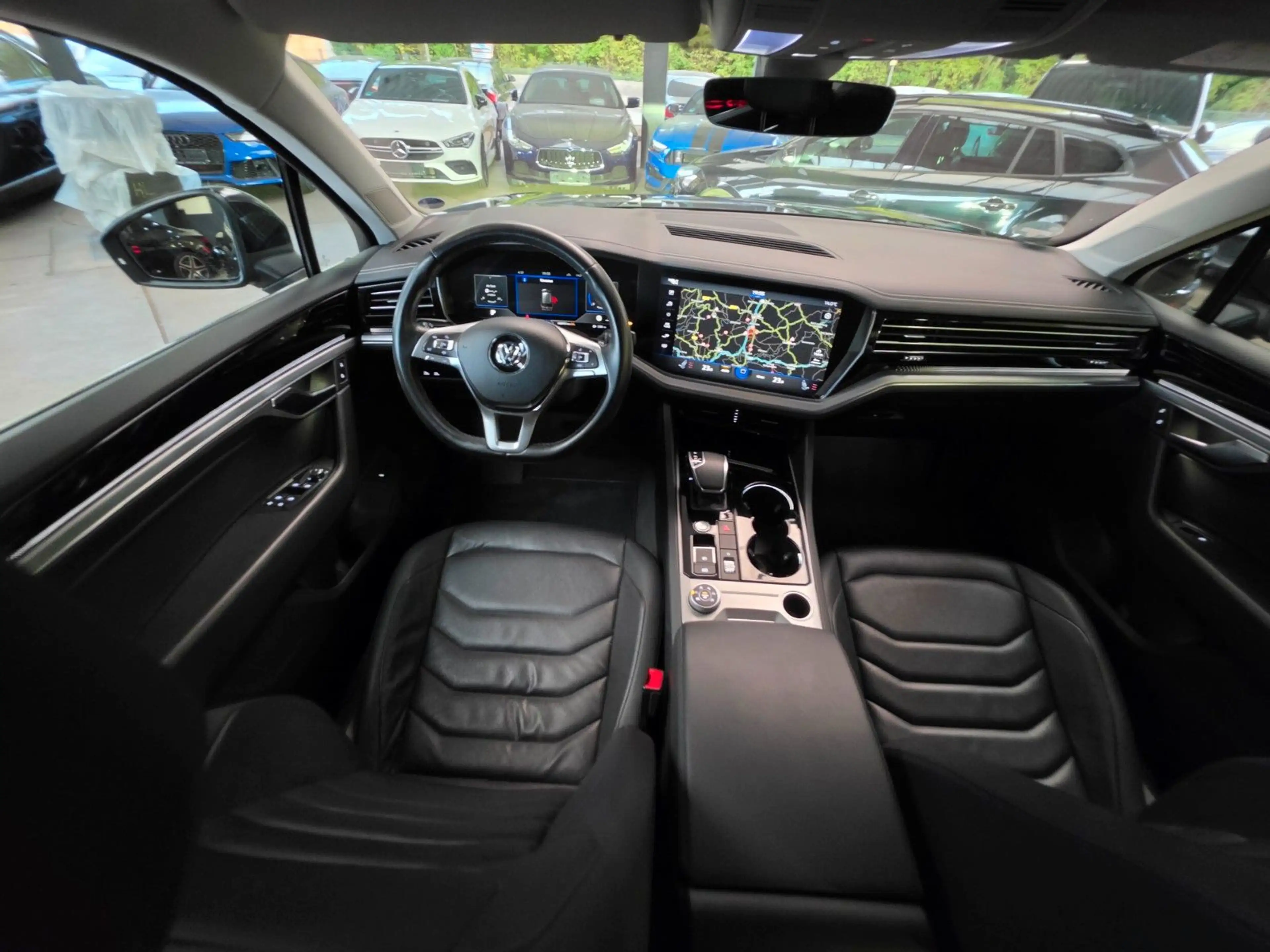 Volkswagen Touareg 3.0 4M Elegance digit.Cockpit/LEDER/AHK — photo 14