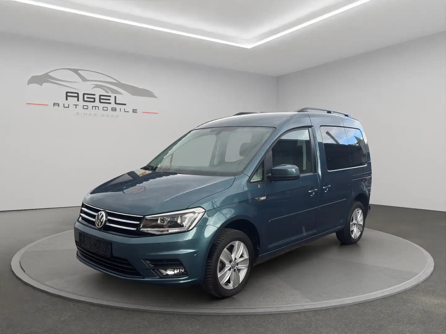 Volkswagen Caddy Comfortline BMT Verde - 1