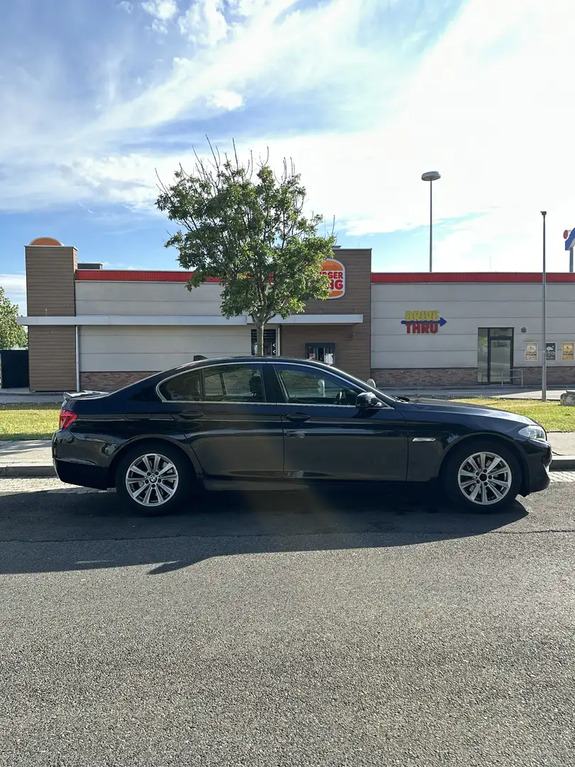 BMW 520 520d (F10) Limousine - 2