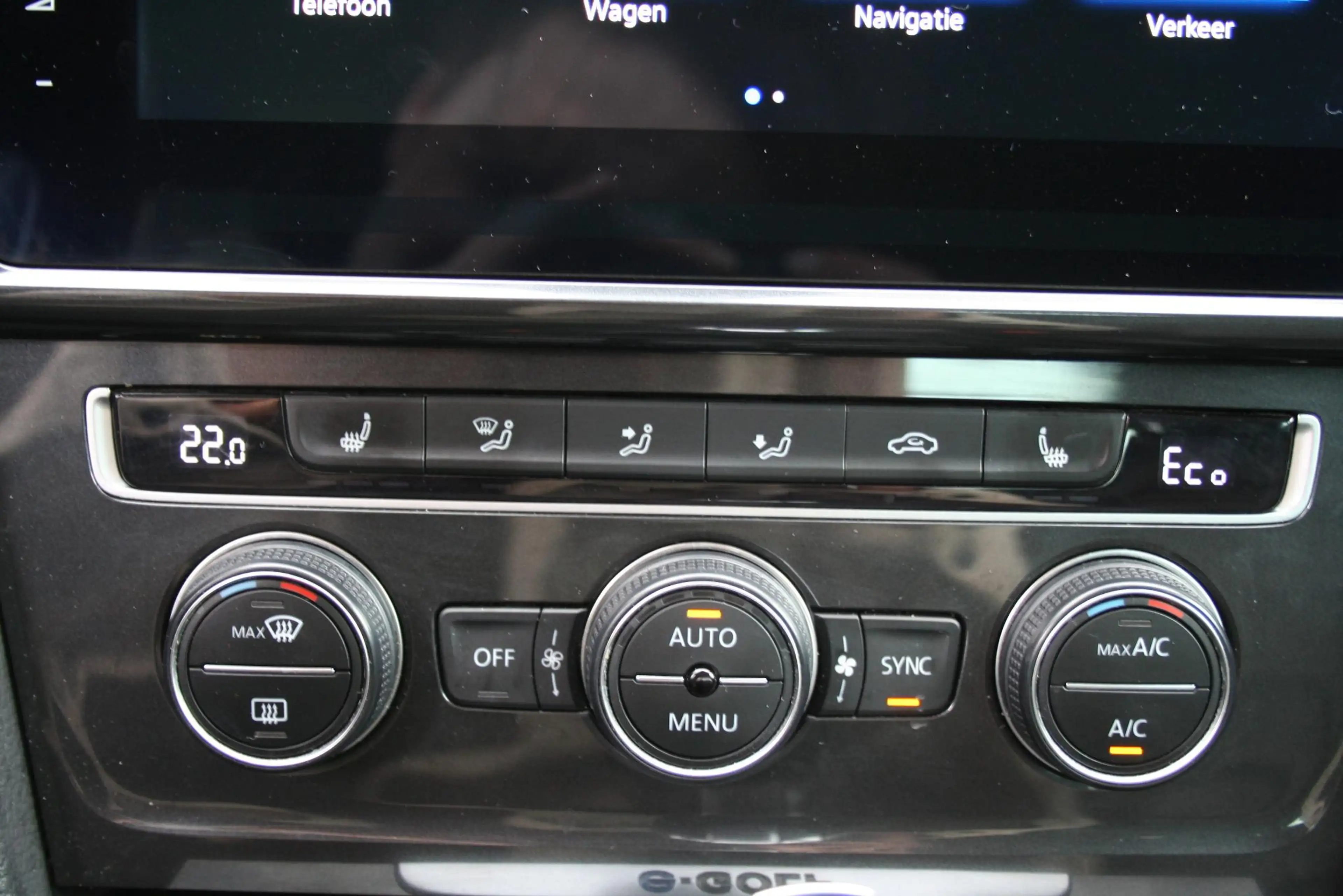 Volkswagen e-Golf e-Golf — photo 15