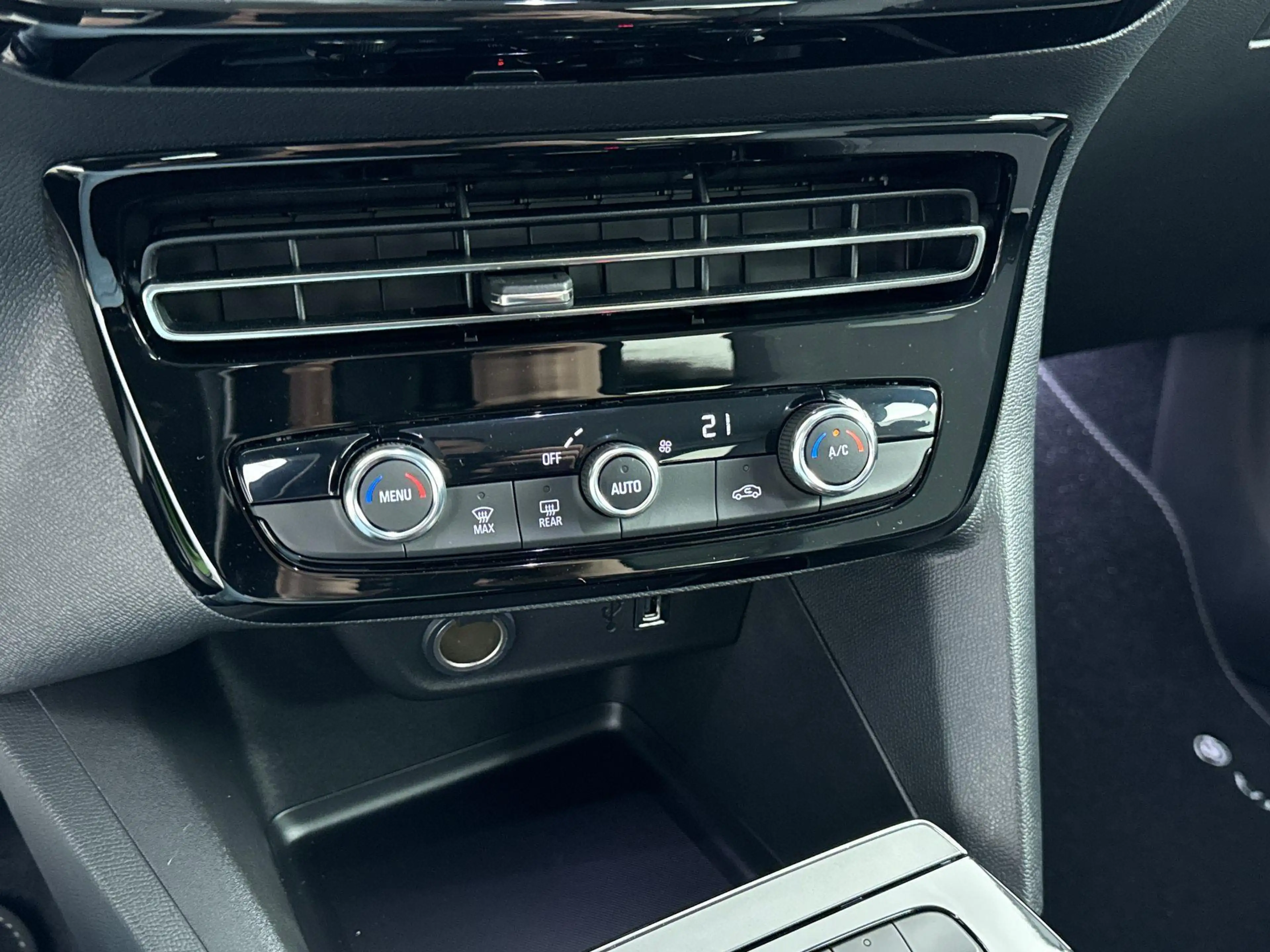 Opel Mokka-E EV 50kWh 136pk Elegance | Navigatie | Achteruitrij — photo 15