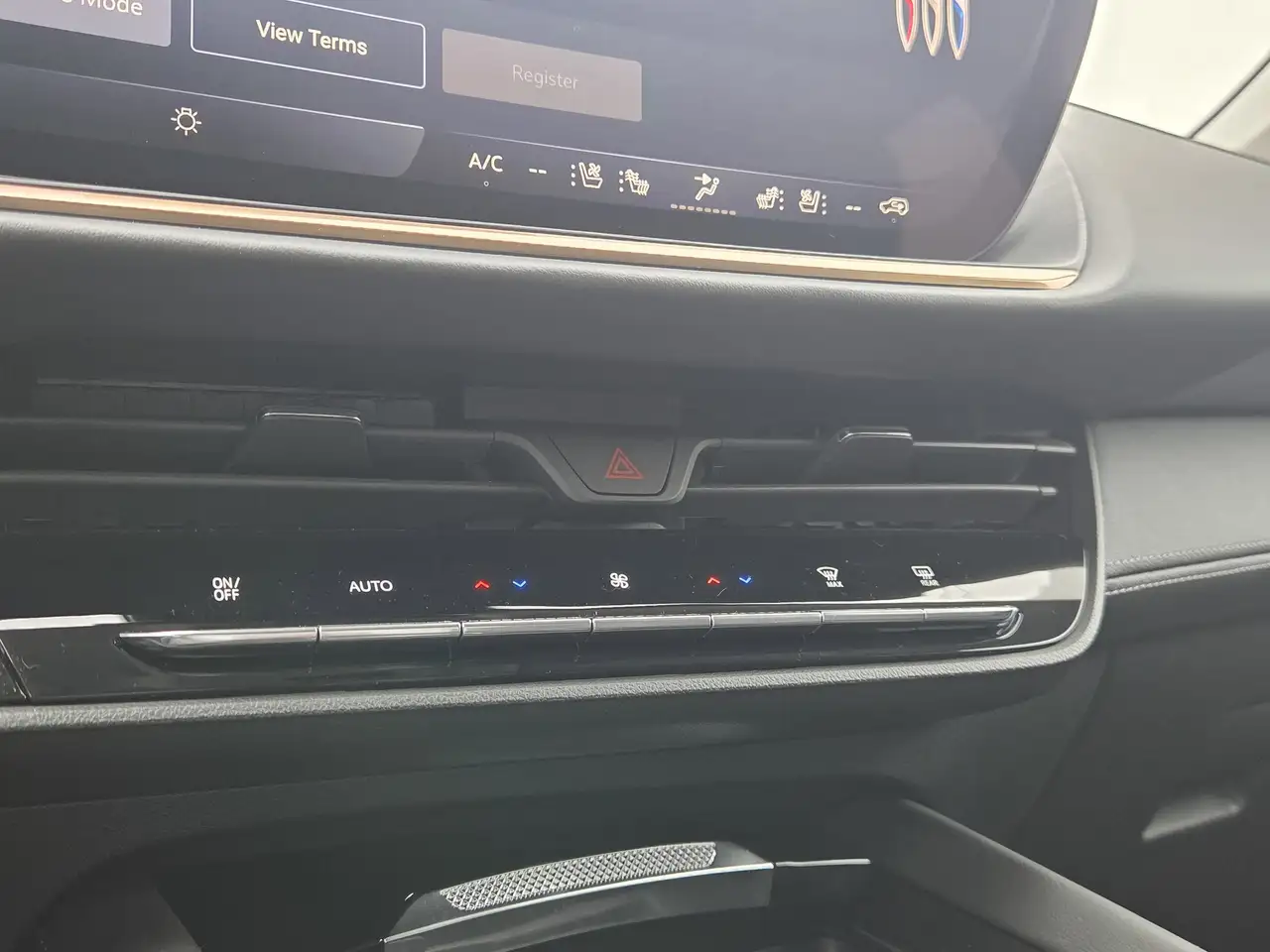 Buick Envision снимка Buick Envision