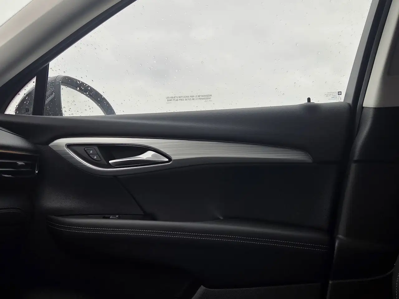 Buick Envision снимка Buick Envision