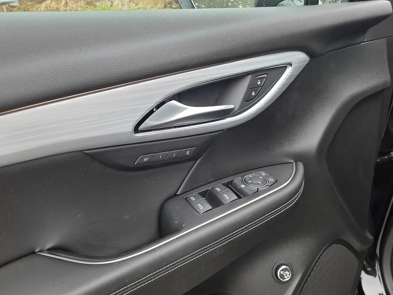 Buick Envision снимка Buick Envision