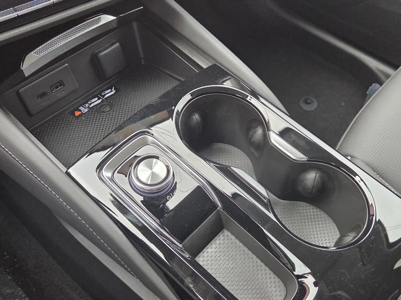Buick Envision снимка Buick Envision