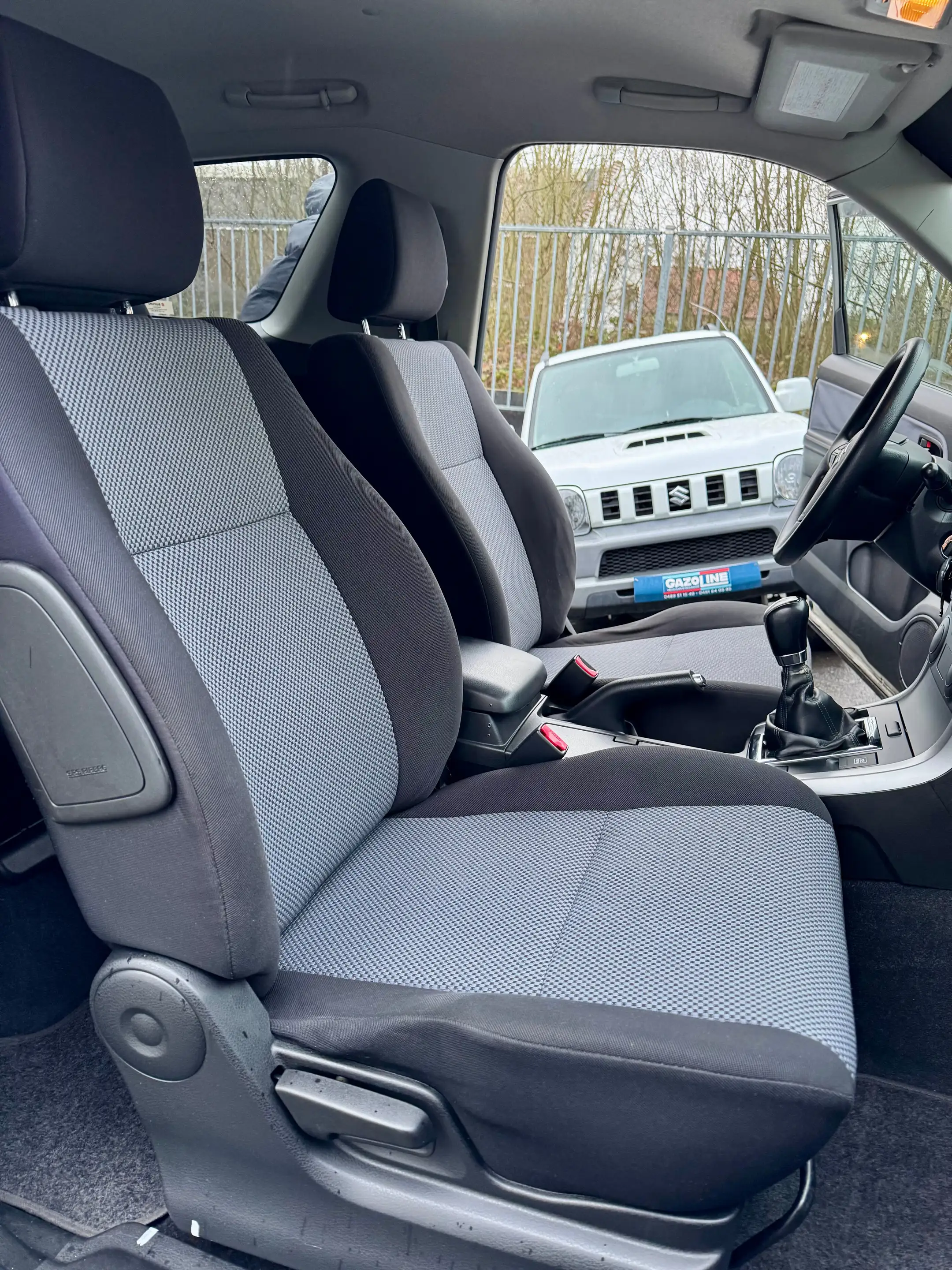 Suzuki Grand Vitara 1.6i 16v JX ABS Airco 4pl " Car-pass " — photo 6
