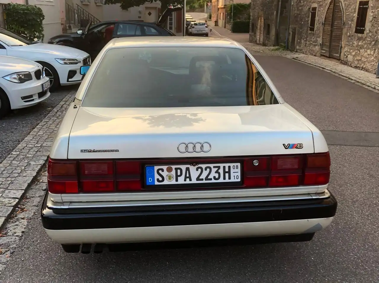 Audi A8 V8 quattro, foto 2