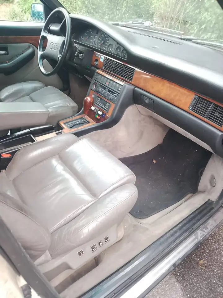 Audi A8 V8 quattro, foto 6