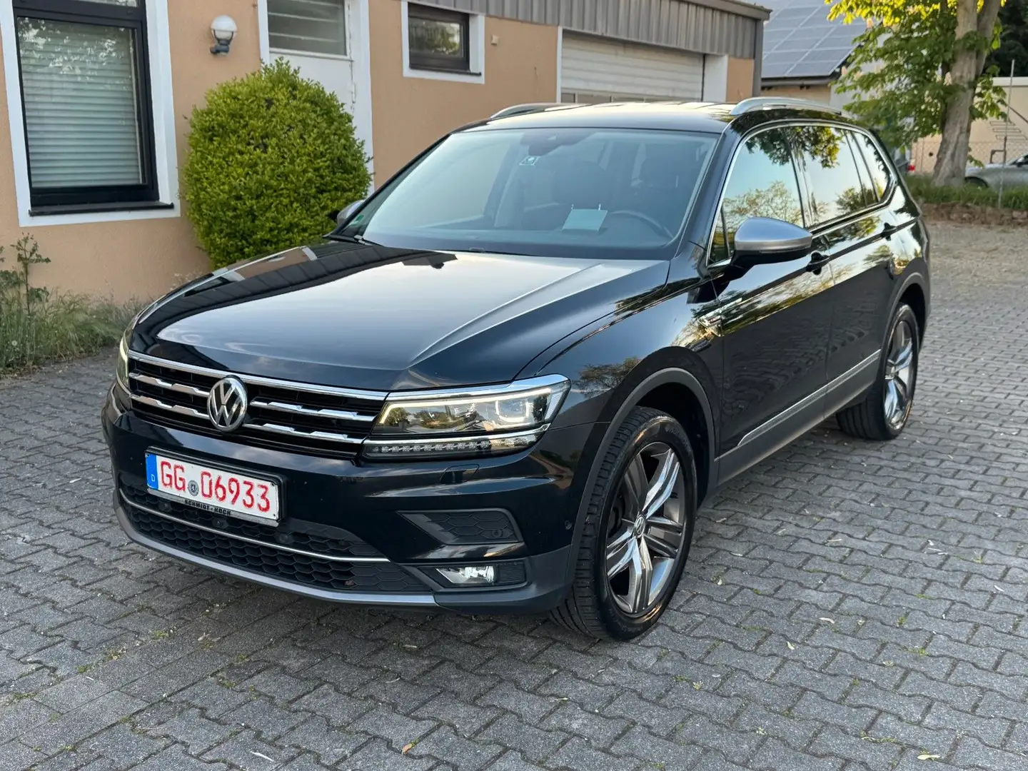 Volkswagen Tiguan Allspace Highline4-Motion7Sitze360*ACCHUD Zwart - 1