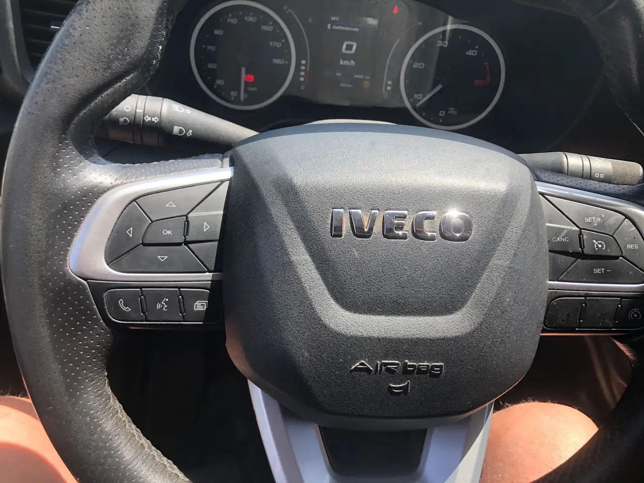 Iveco Daily 2021 — фото 14