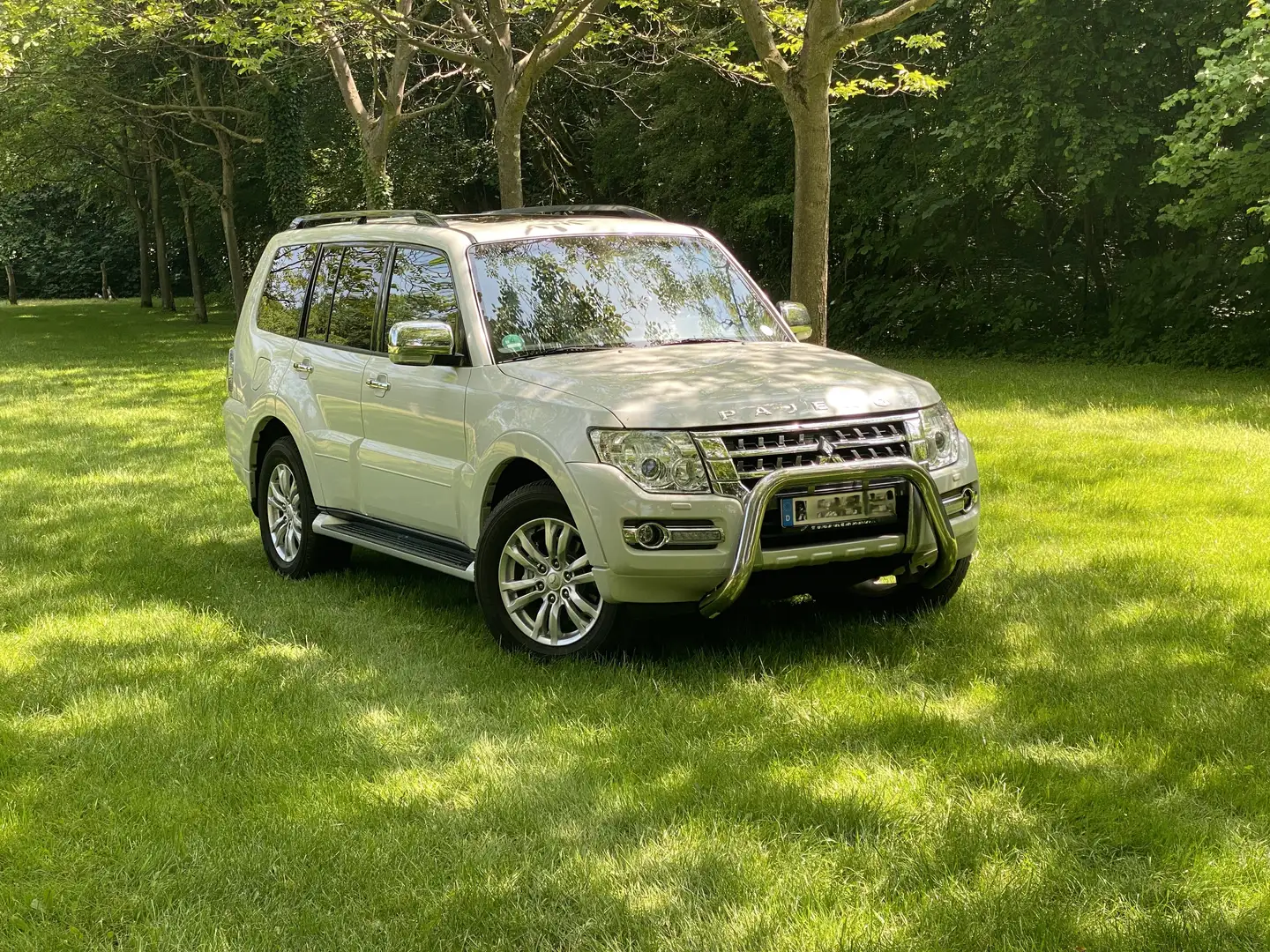 Mitsubishi Pajero Pajero 3.2 DI-D AutomatikTop Blanc - 1