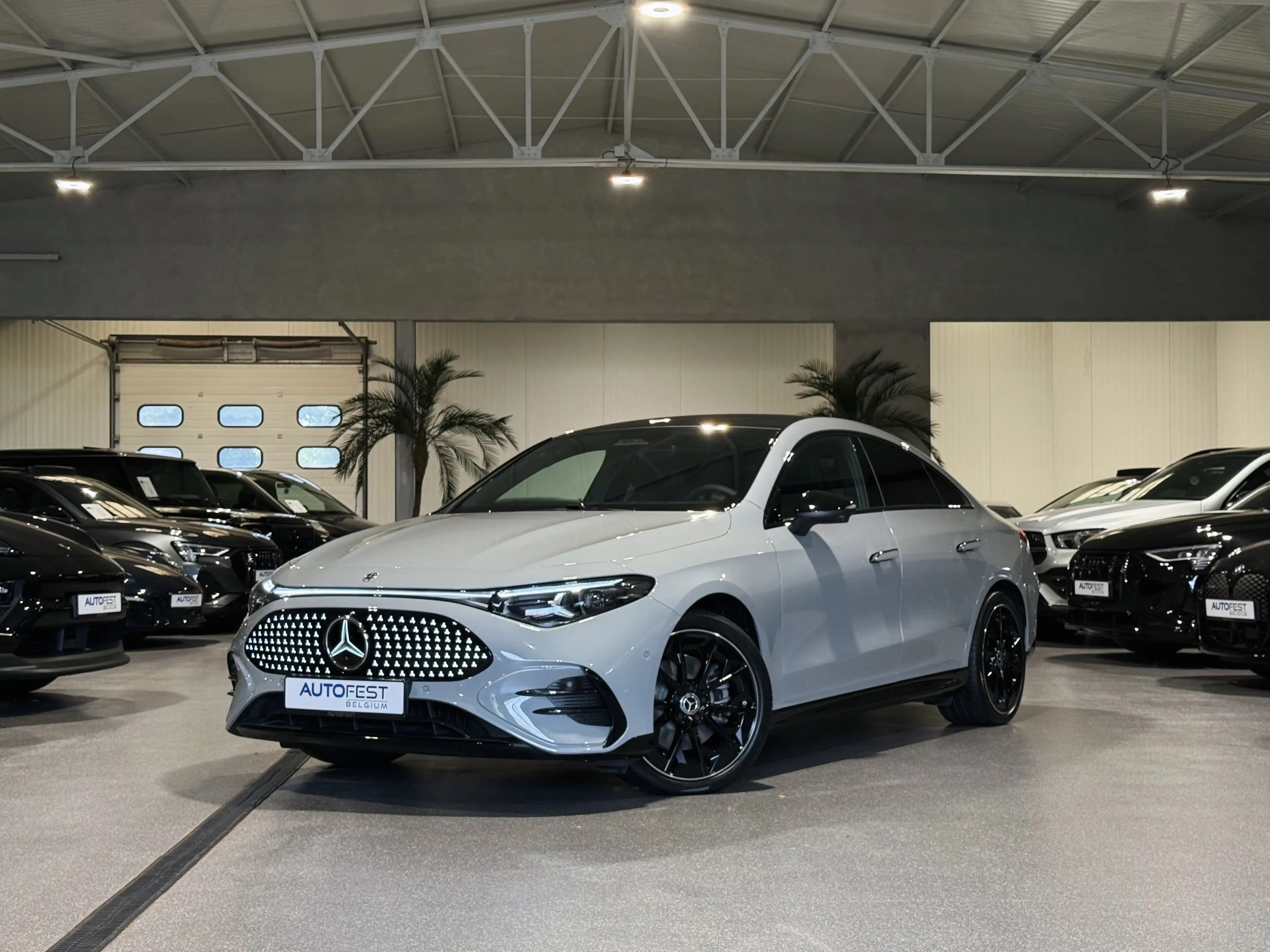 Mercedes-Benz CLA 250 250+ Coupé EQ AMG-Line Alpine Grey - Garantie