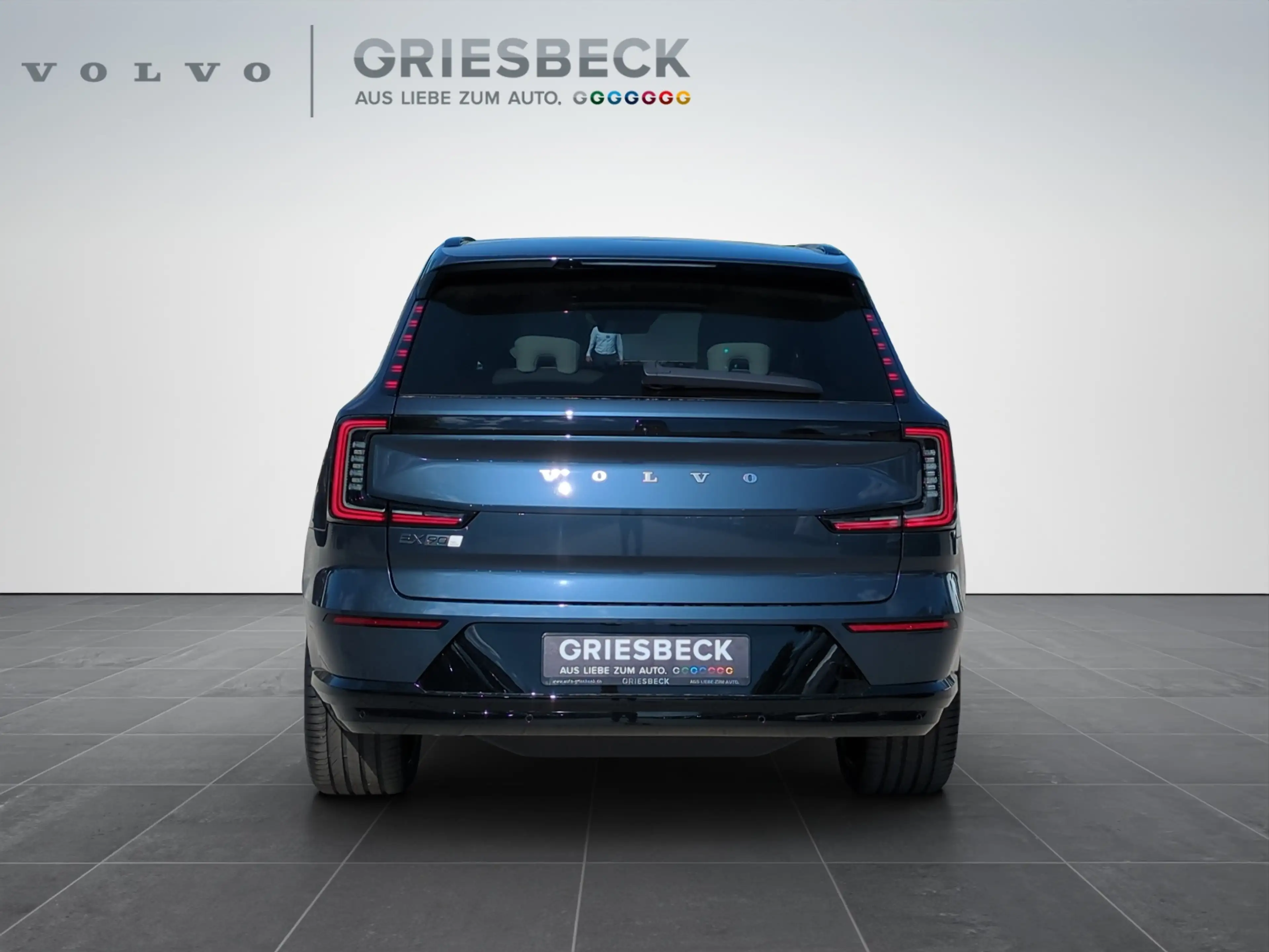 Volvo EX90 Twin Ultra Performance - 7 Siitzer — photo 4