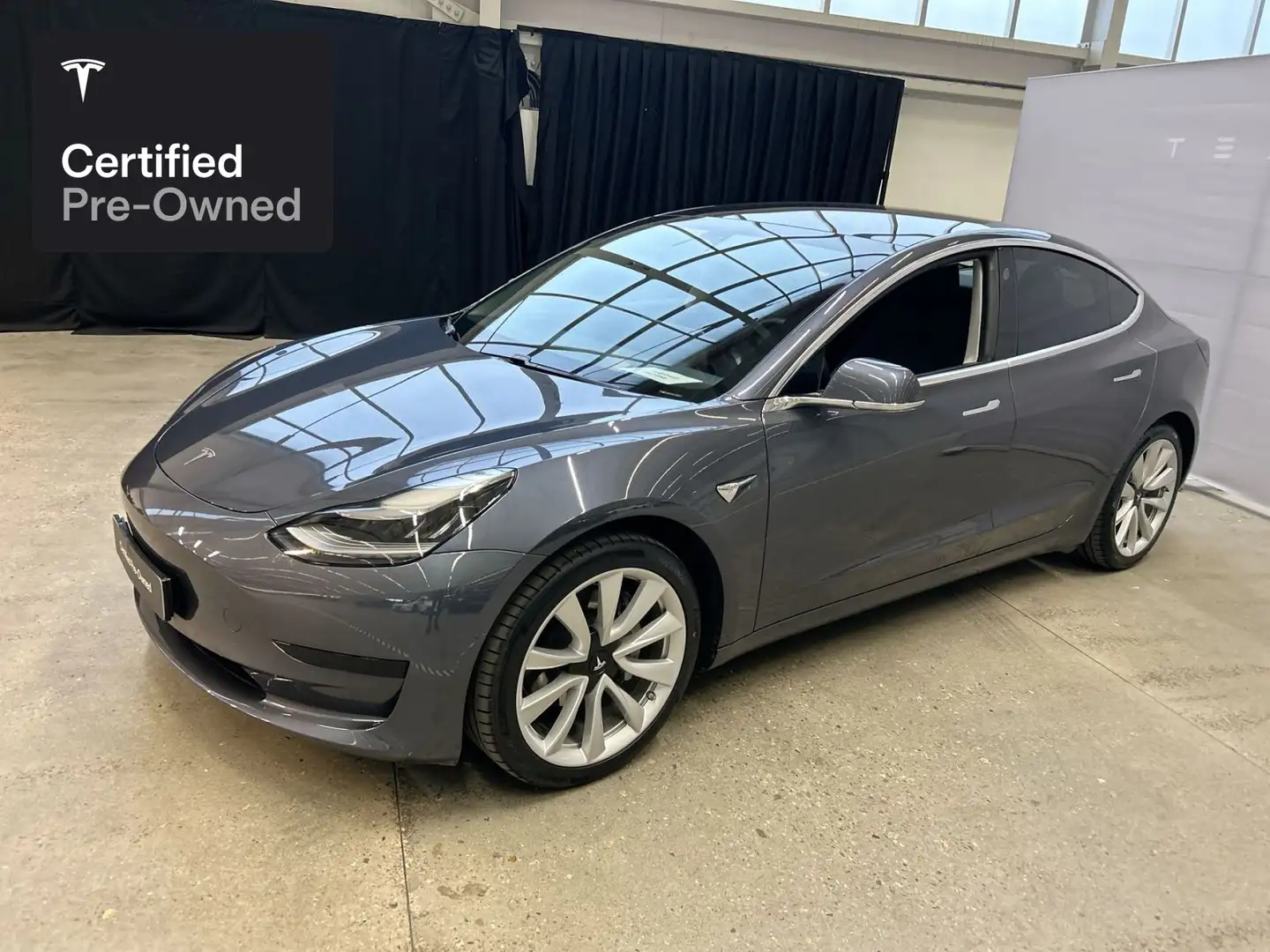 Tesla Model 3 Rear-Wheel Drive “Certified Pre-Owned” Zilver - 2
