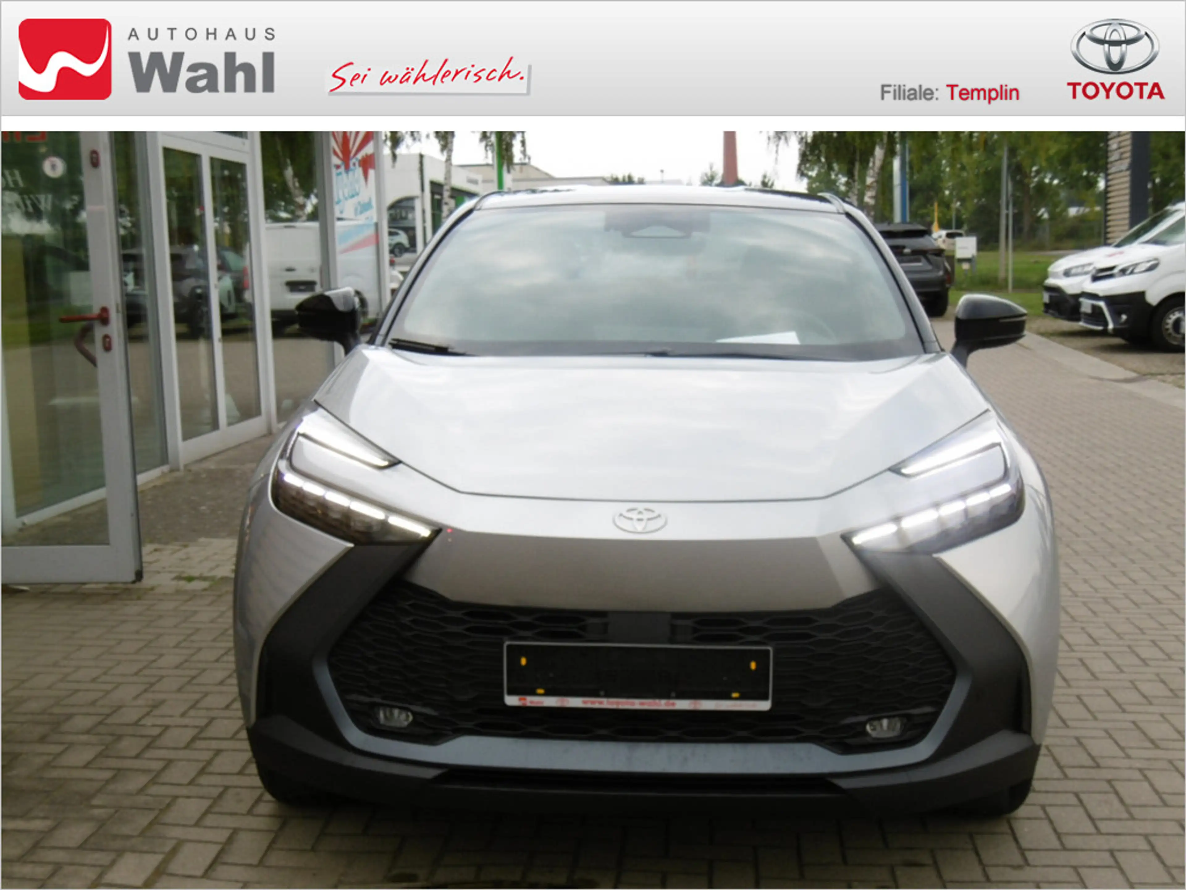 Toyota C-HR 1.8 Hybrid FWD Teamplayer — photo 7