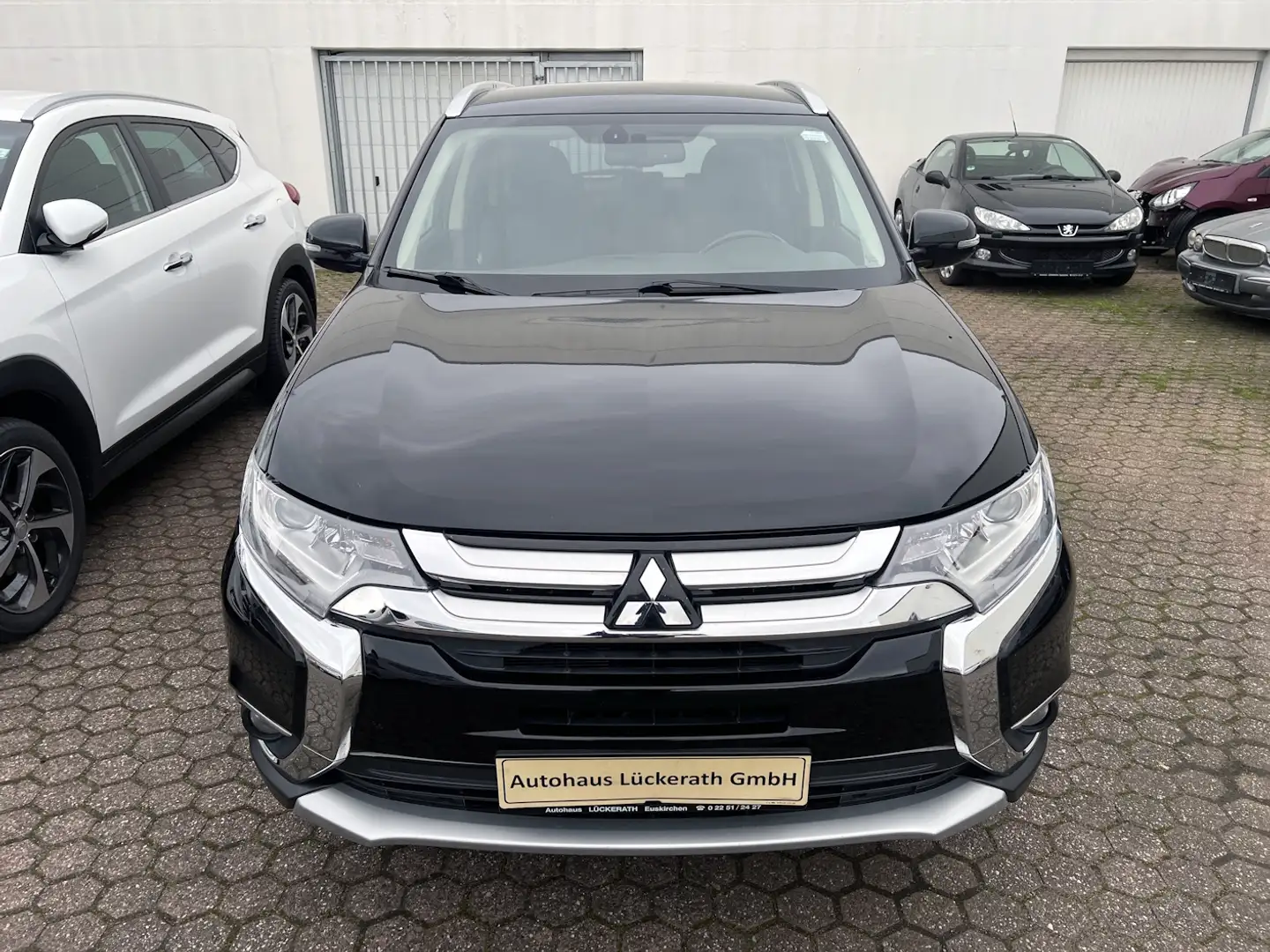 Mitsubishi Outlander Outlander 2.0 2WD CVT Edition 100 Noir - 2