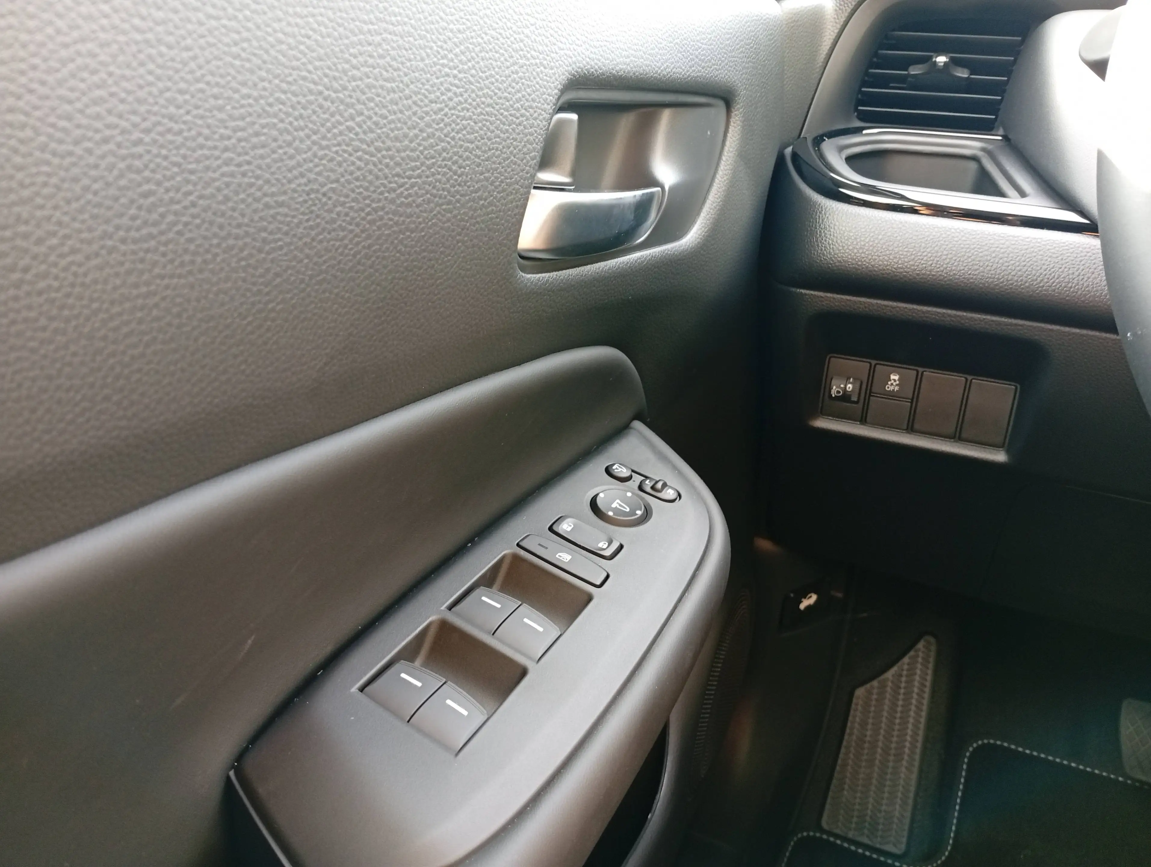 Honda Jazz Jazz Hybrid e:HEV 1.5 i-MMD Hybrid Crosstar Advance — photo 16