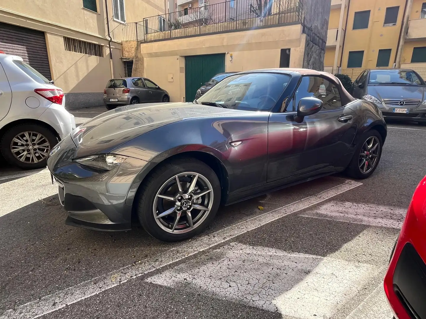 Mazda MX-5 MX-5 1.5L Skyactiv-G Homura (97 kw Grau - 1