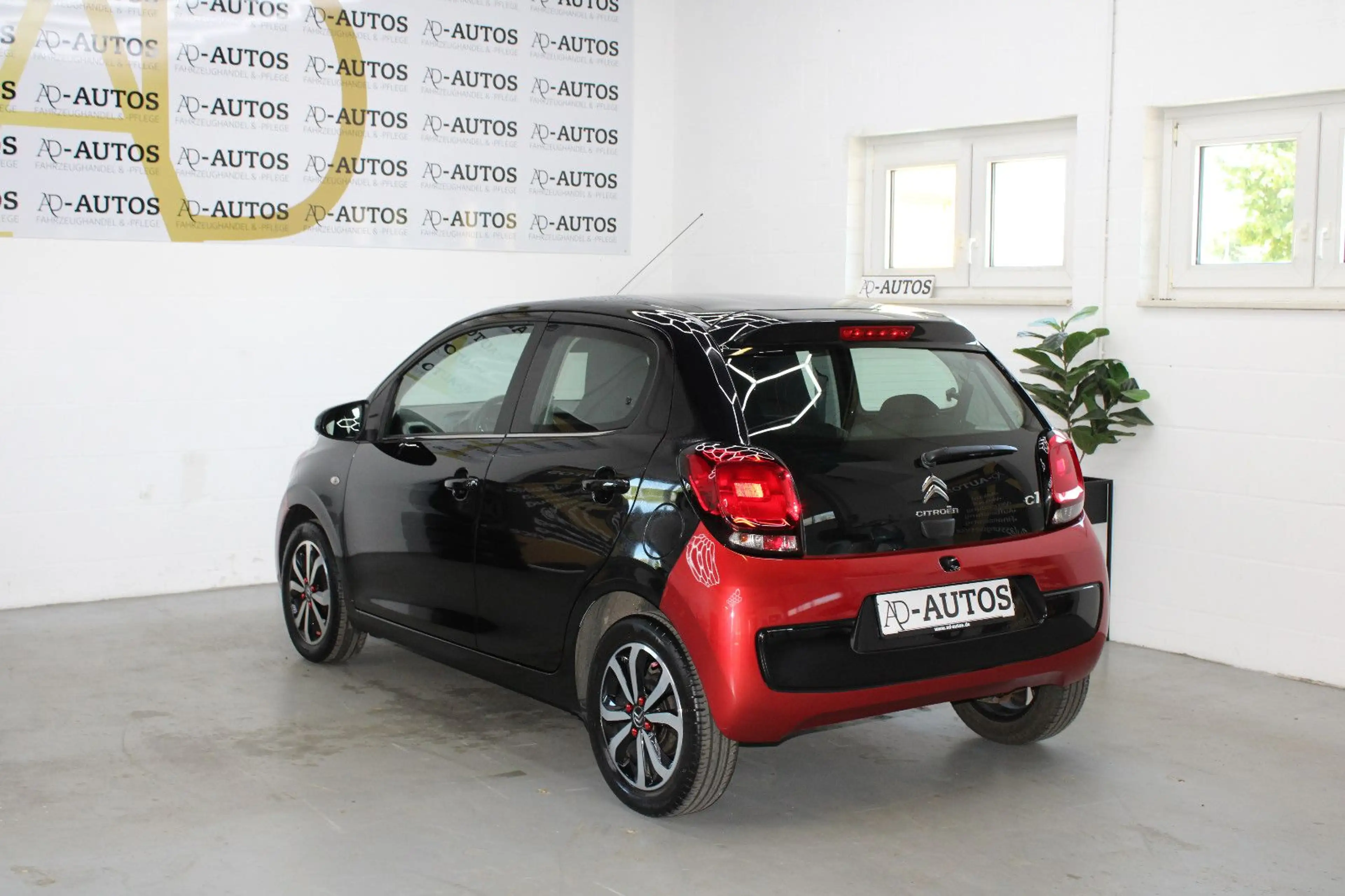 Citroen C1 Shine+SHZ+KLIMA+8FACH+TEMP+ — photo 7