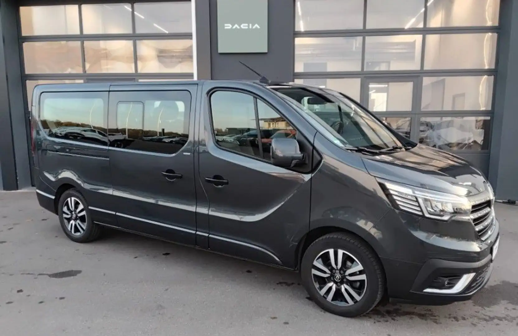 Renault Trafic Combi L2H1 Grand SpaceClass Grau - 2