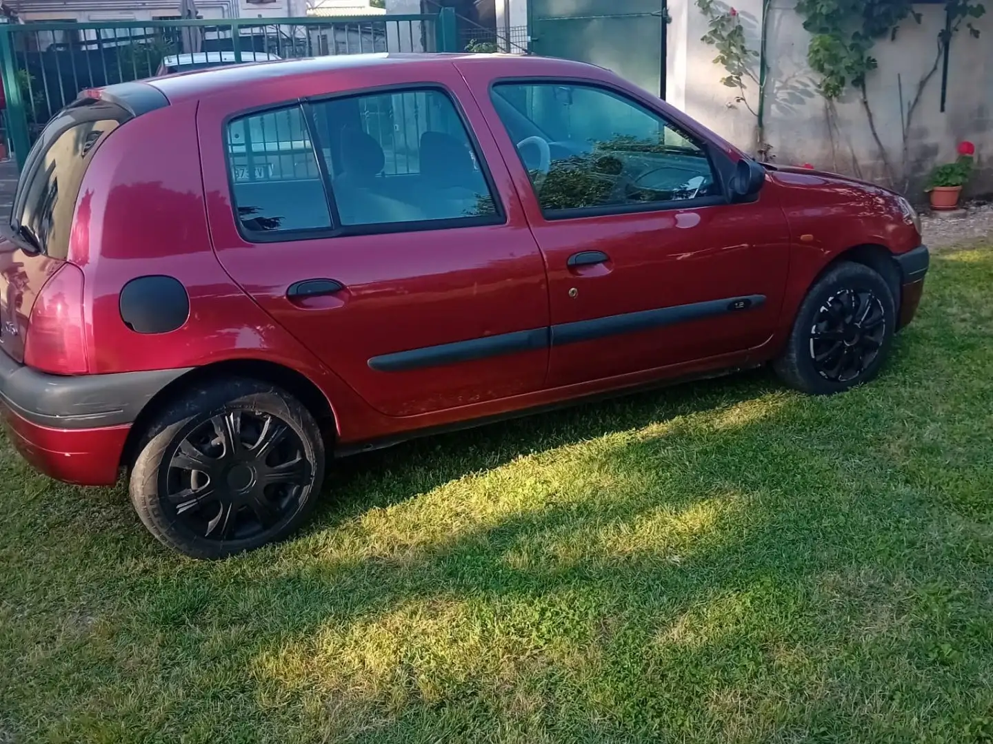 Renault Clio 1.2 Червоний - 1