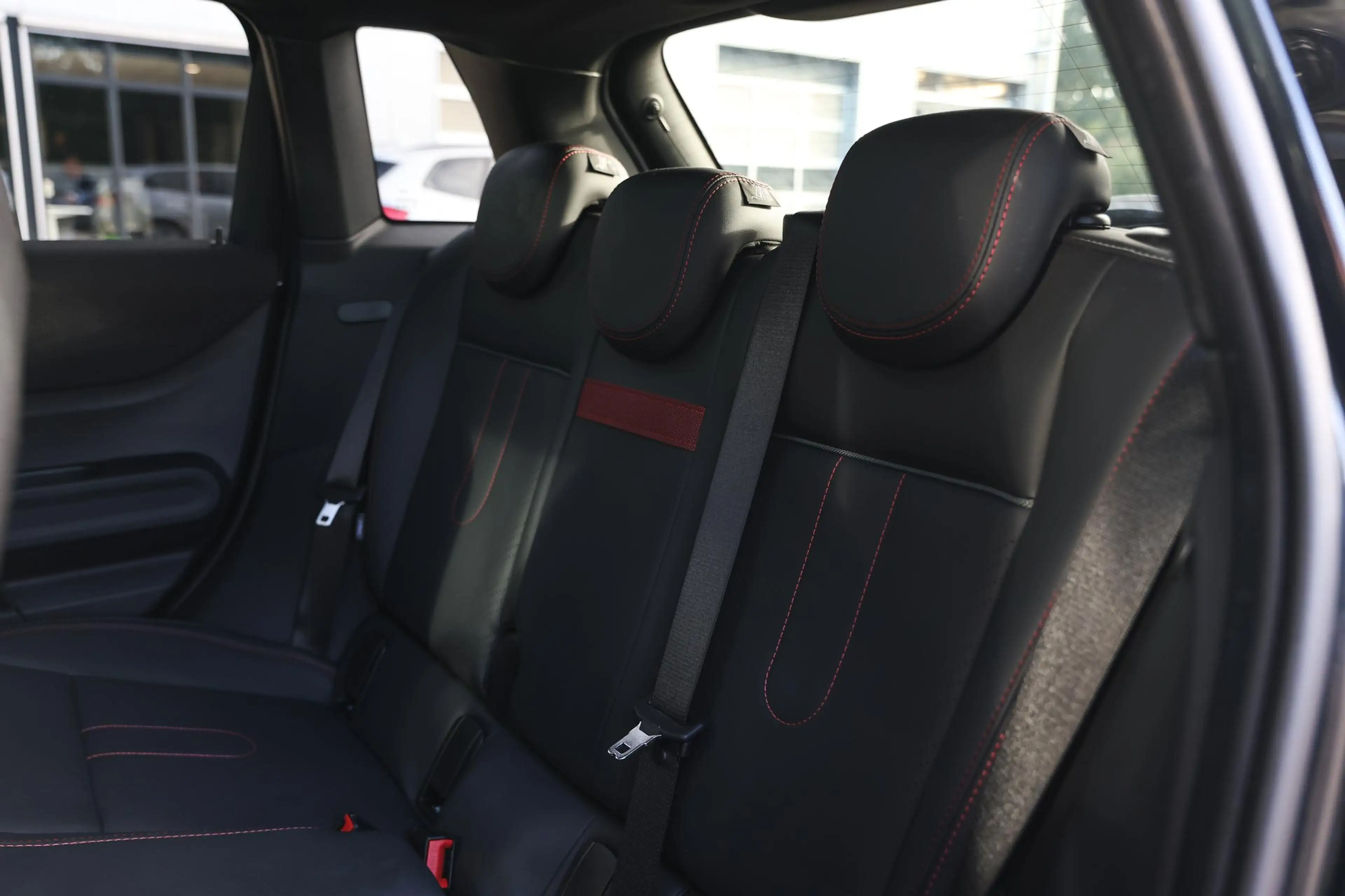 MINI Cooper S Hatchback Automaat / JCW / Pakket XL / 18" John Co — photo 14