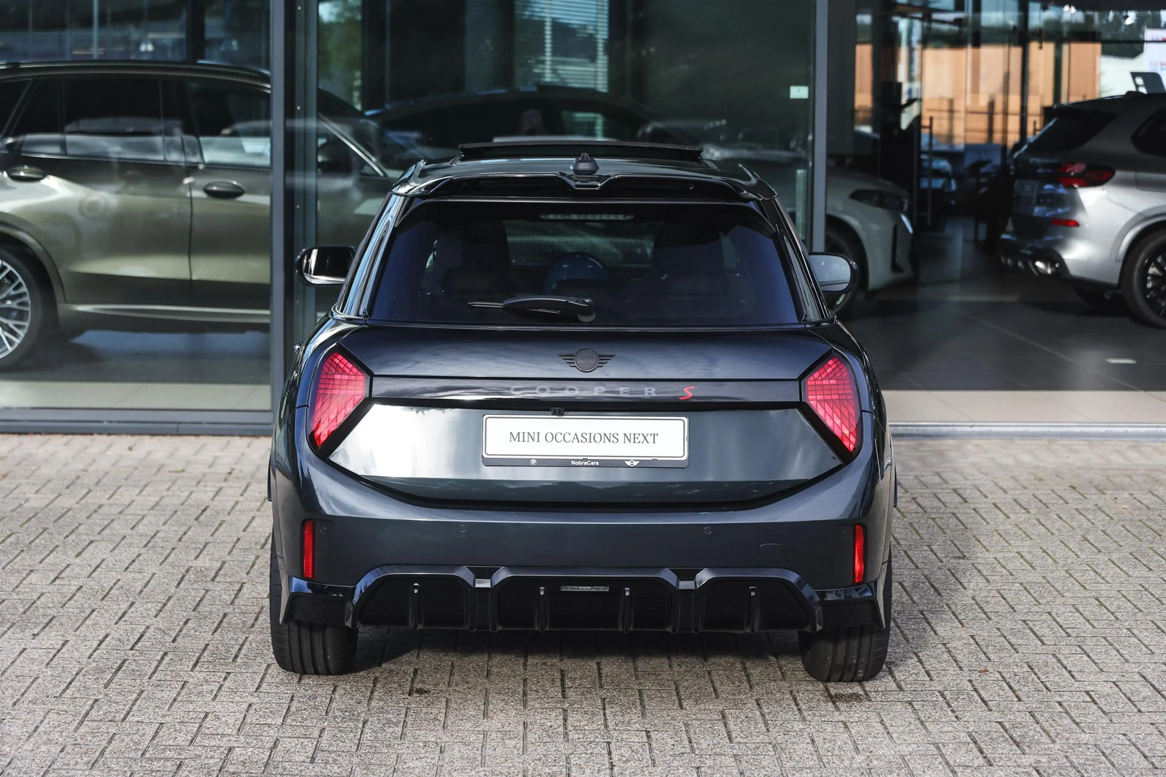 MINI Cooper S Hatchback Automaat / JCW / Pakket XL / 18" John Co — photo 7